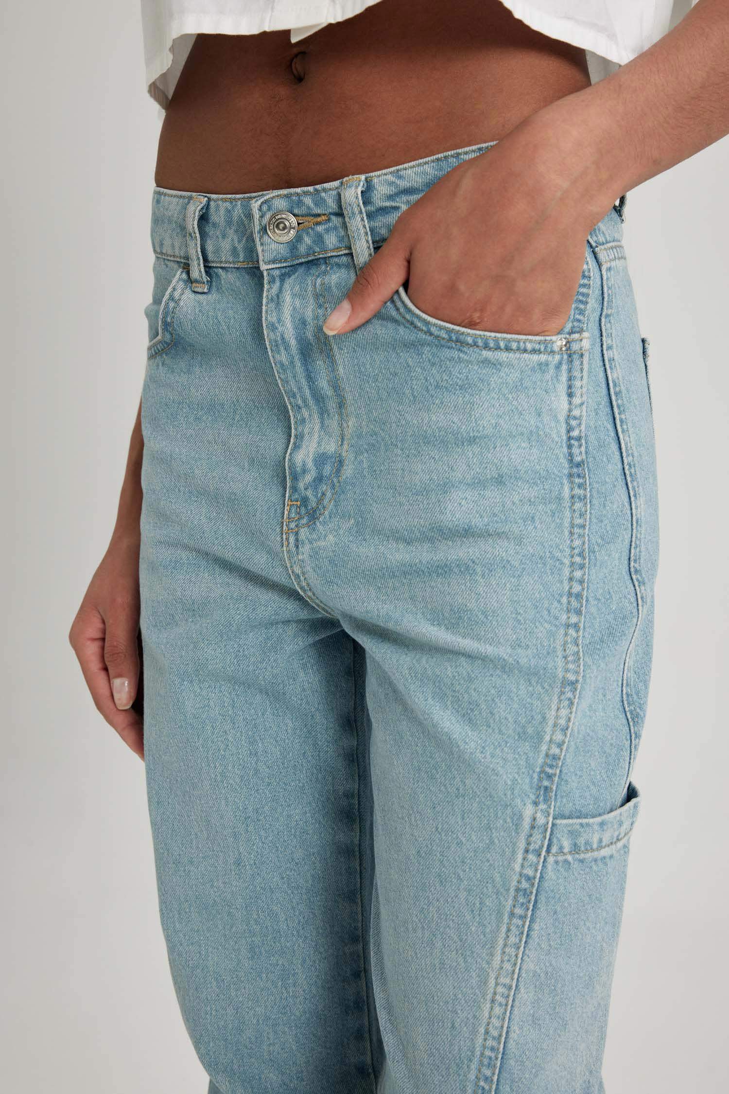 بنطلون جينز وايد ليج برجل واسع وخصر عالي