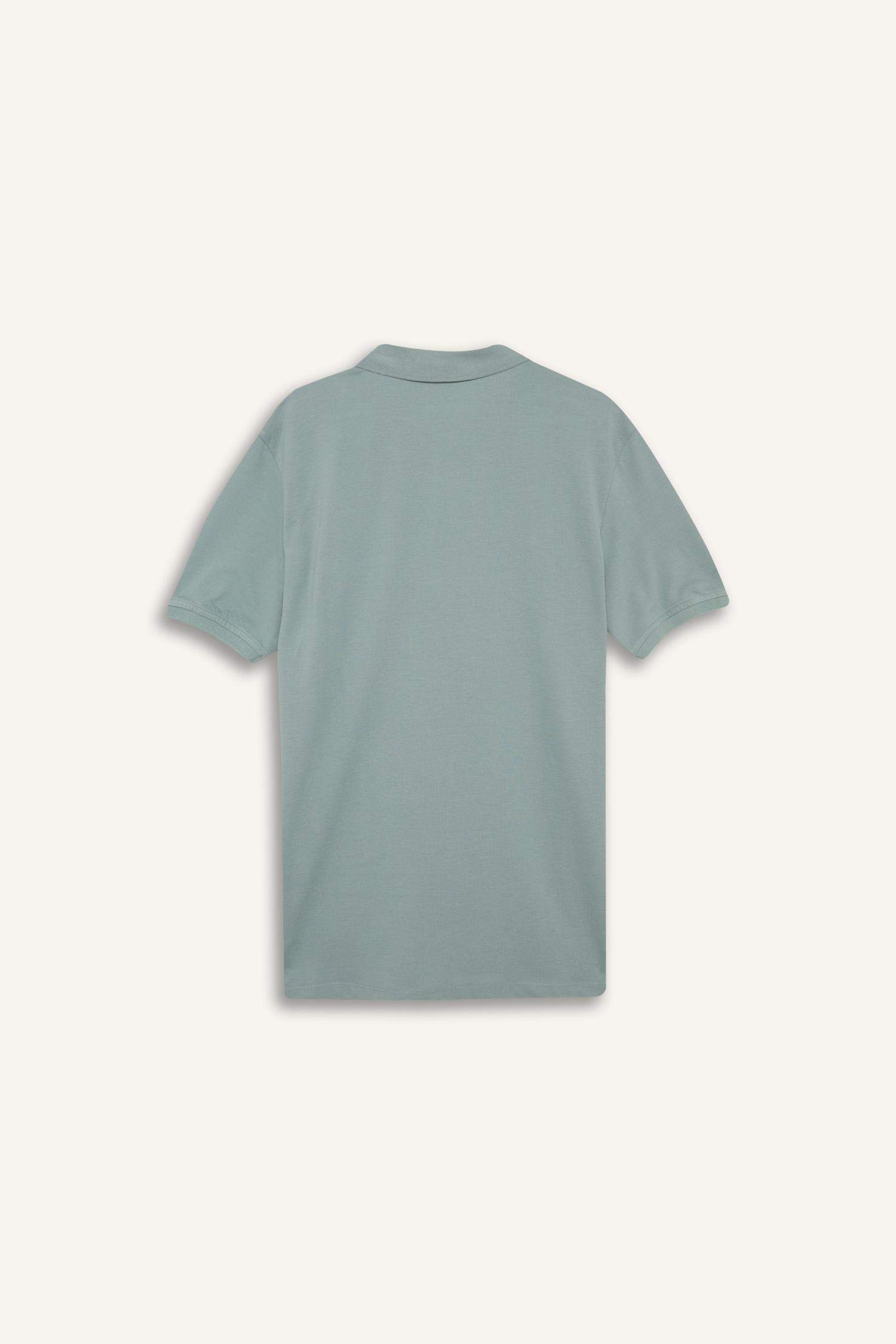 تيشيرت بولو سادة نص ردن بيكيه قصة عادية