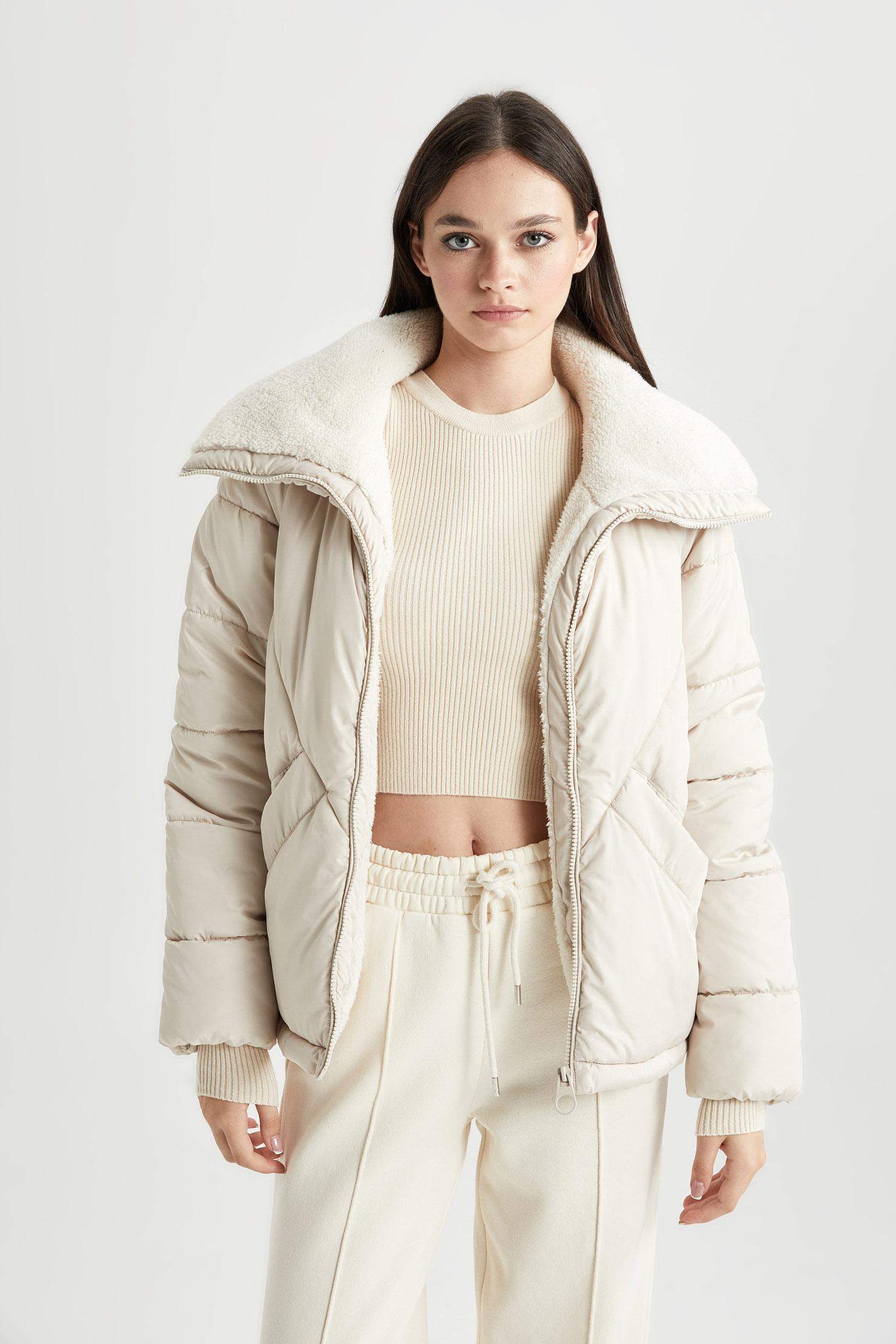 Waterproof Regular Fit Faux Fur Lined Puffer Jacket