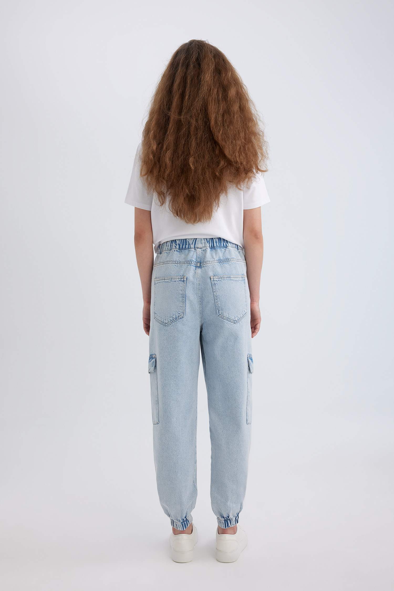 بنطرون جينز كارجو جوجر بتأثير باهت وخصر عالي