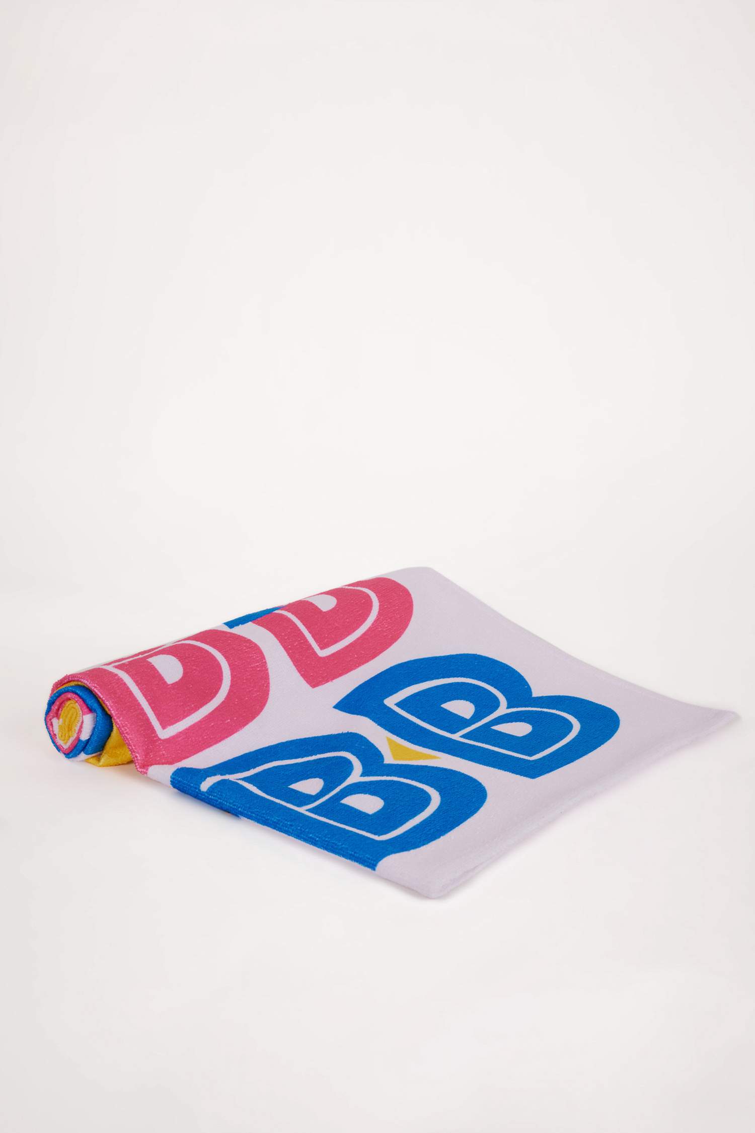 منشفة بحر بناتي من L.O.L. Surprise