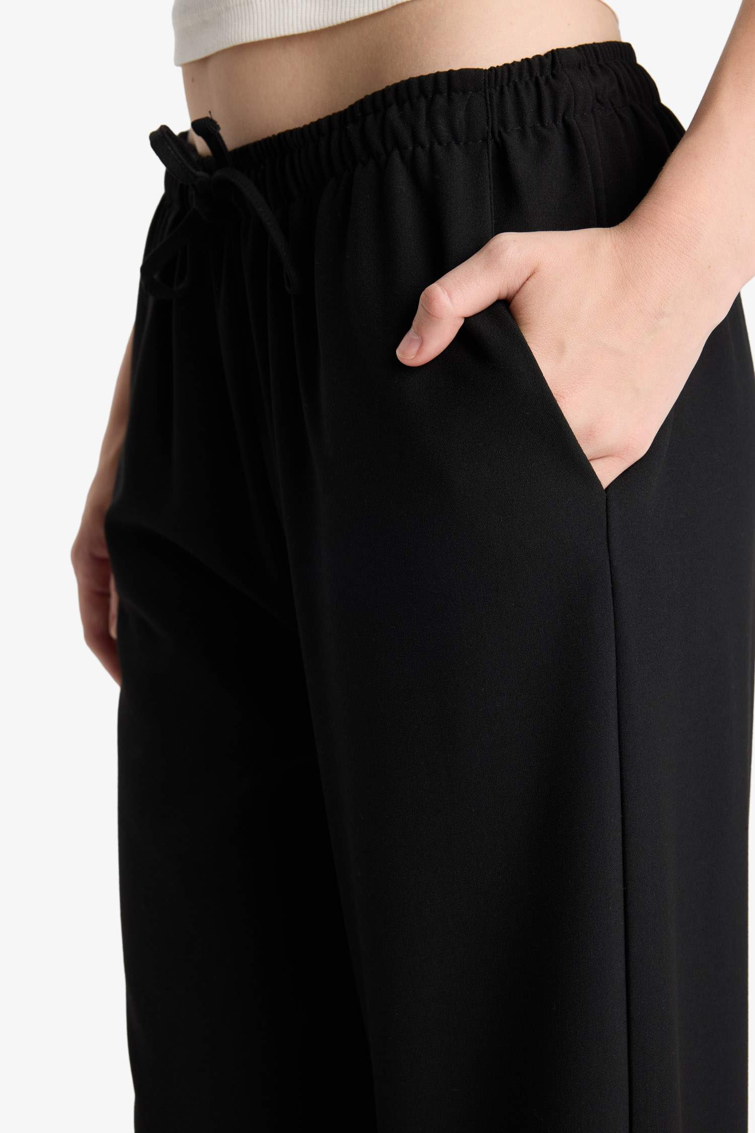 بنطلون وايد ليج برجل واسع وخصر عادي