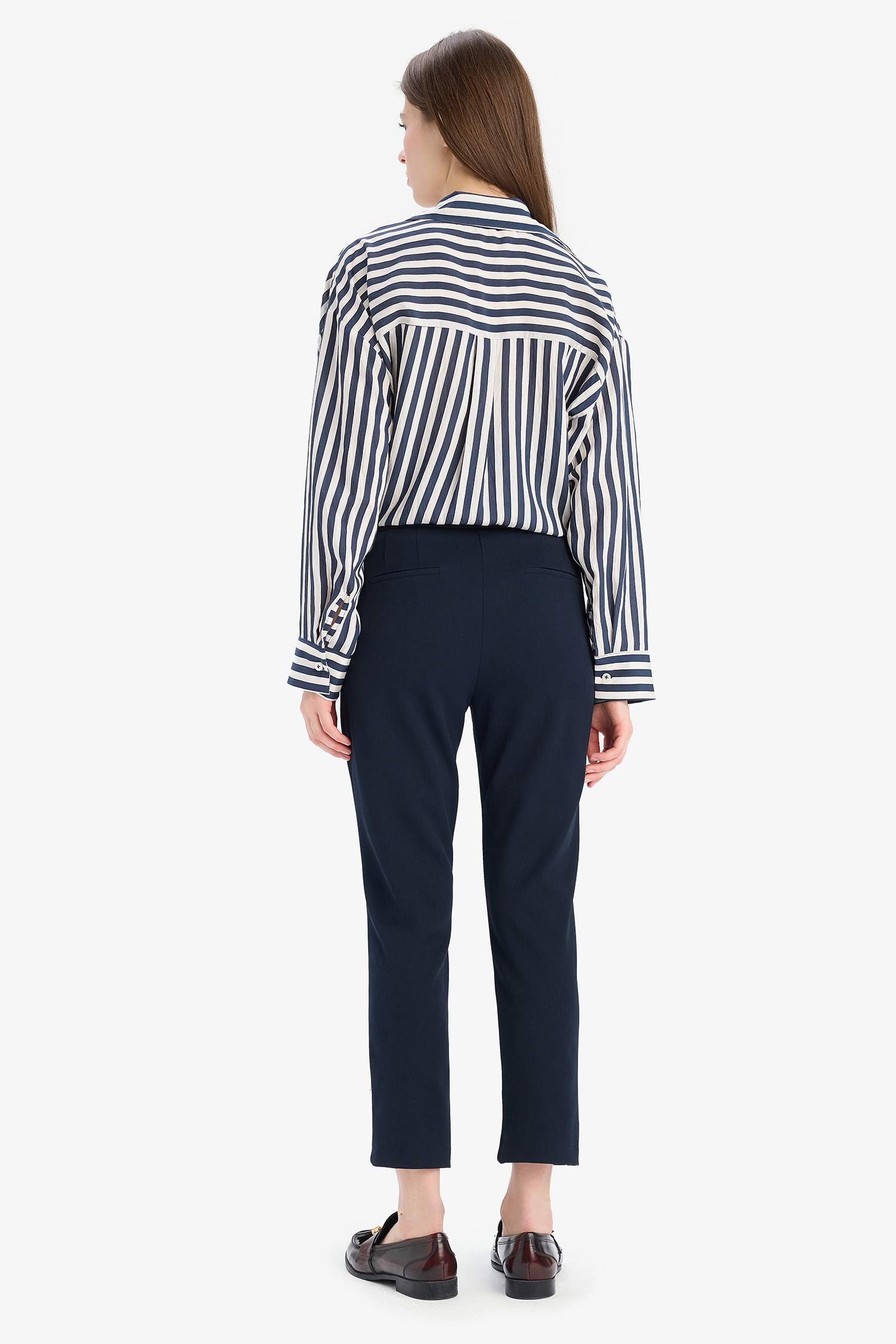 بنطلون سادة تشينو كلاسيكي بخصر عادي