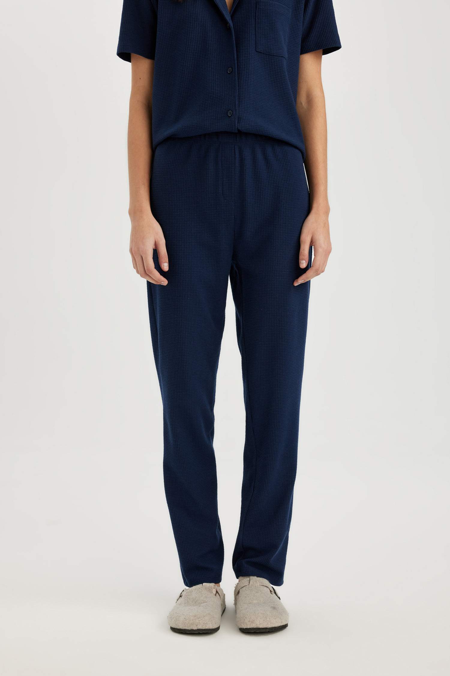 سروال بيجاما كاجوال وافل قصة عادية