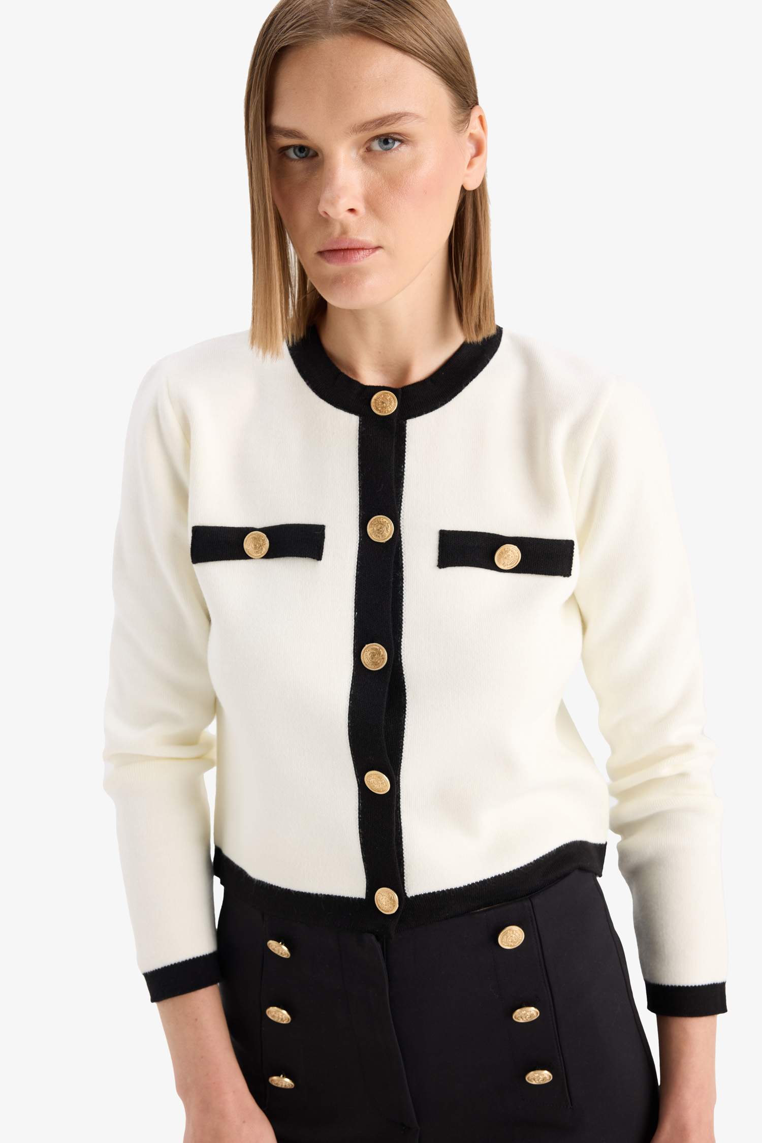 Regular Fit Bisiklet Yaka Düğmeli Triko Hırka