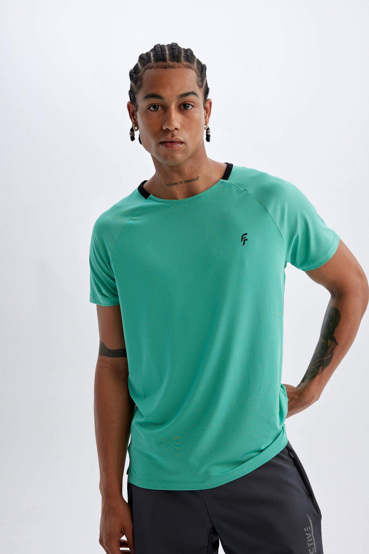 Standard Fit Crew Neck Heavy Fabric T-Shirt