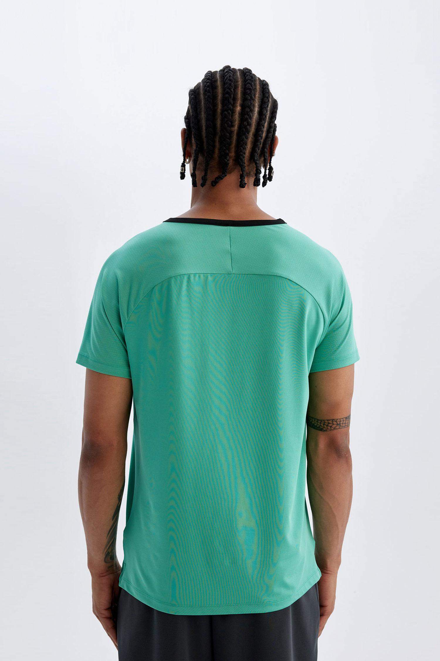 Standard Fit Crew Neck Heavy Fabric T-Shirt