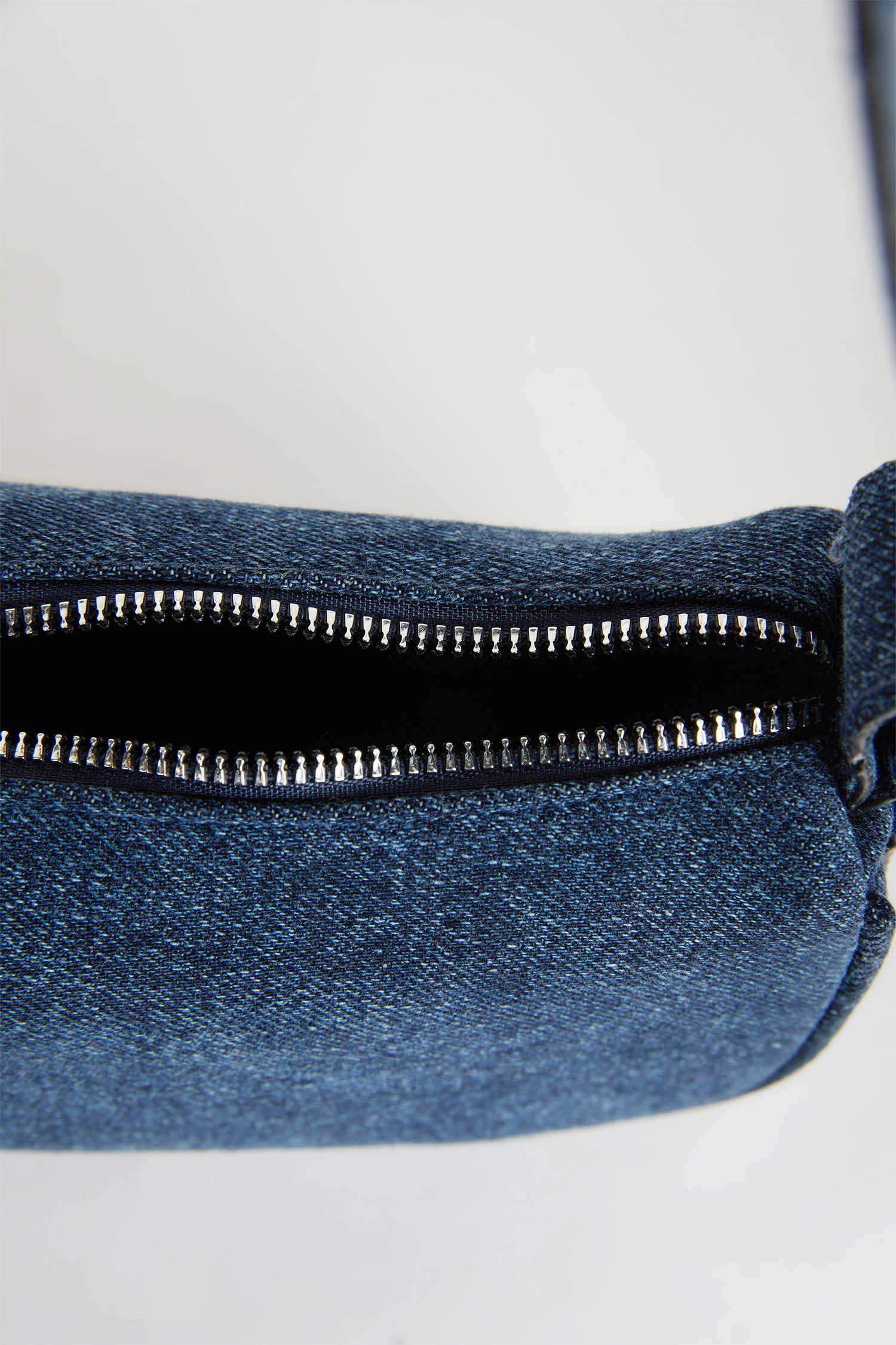 شنطة كتف حريمي جينز أزرق