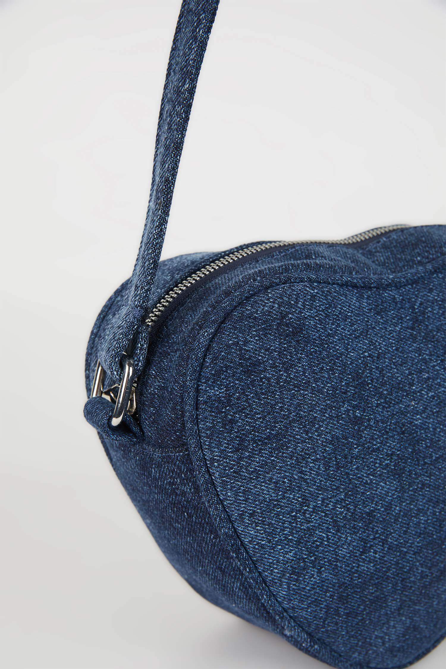 Woman Denim Shoulder Bag