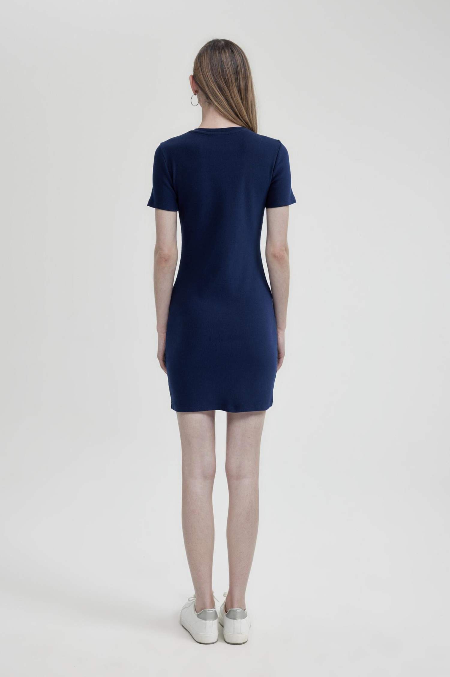 فستان قصير نص ردن مضلع بوديكون