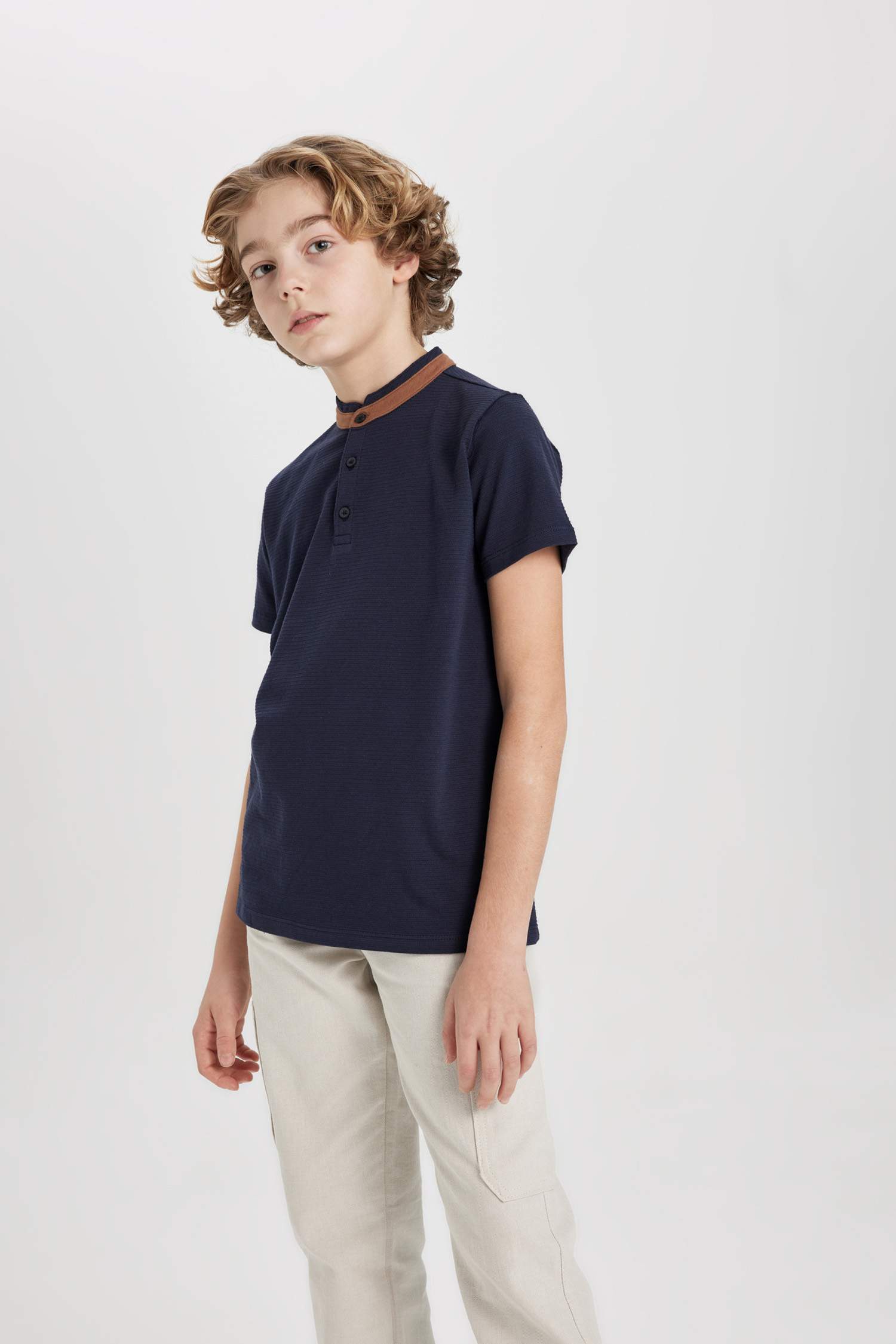 Футболка поло стандартного кроя для мальчиков