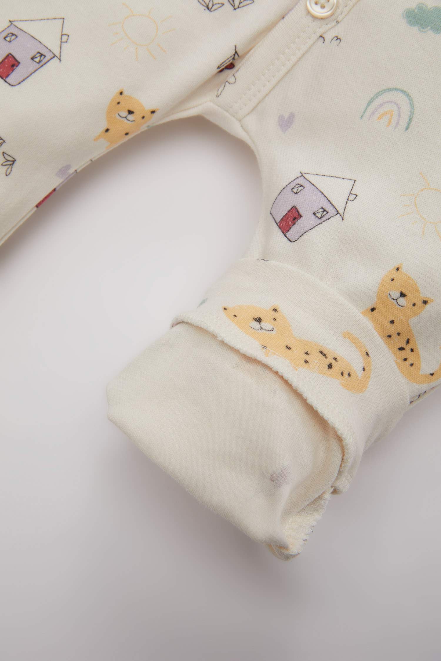 Kız Bebek Yeni Doğan Desenli Uzun Kollu Tulum