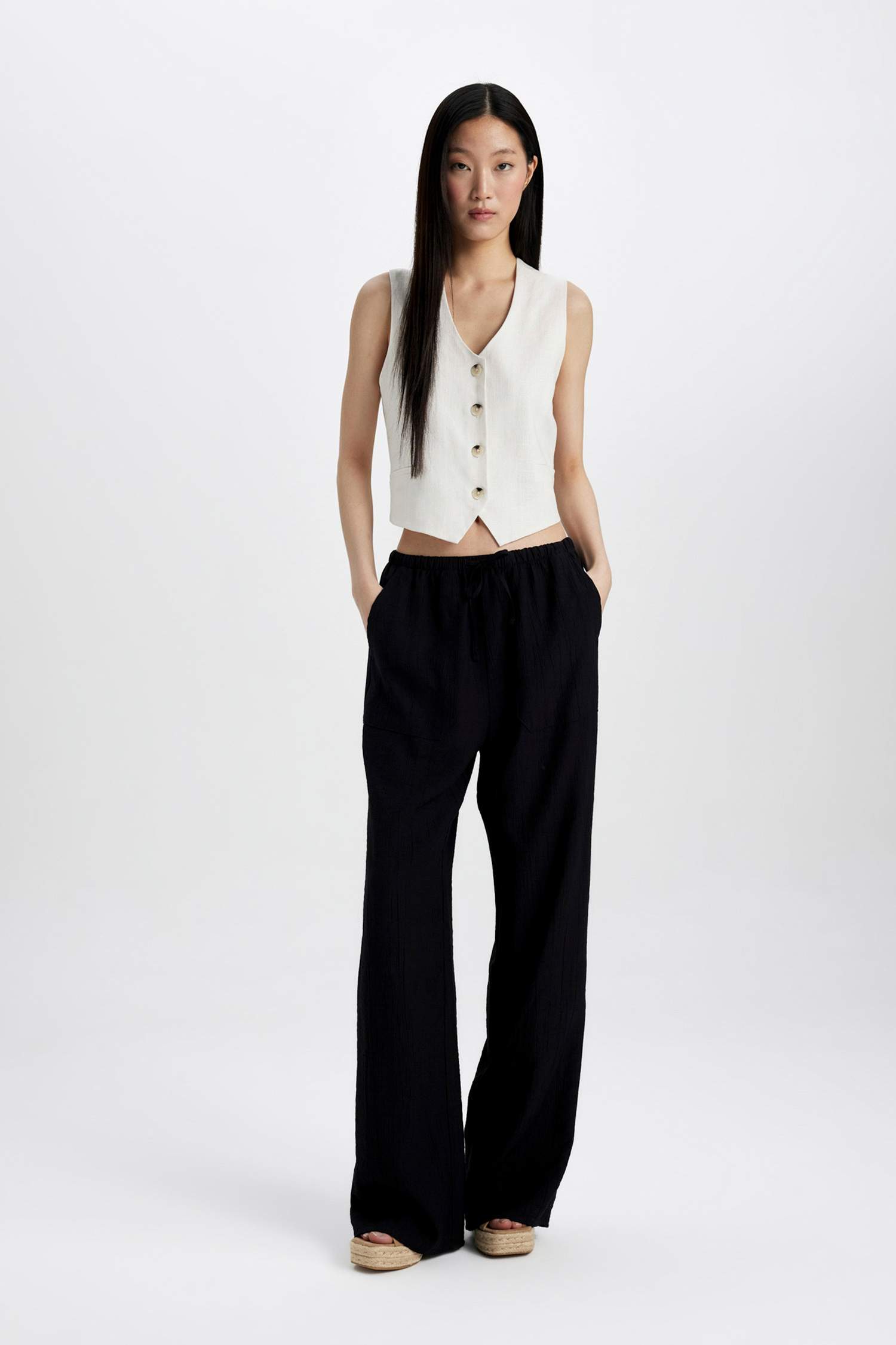 Straight Fit Wide Leg With Pockets Crinkle Fabric Trousers