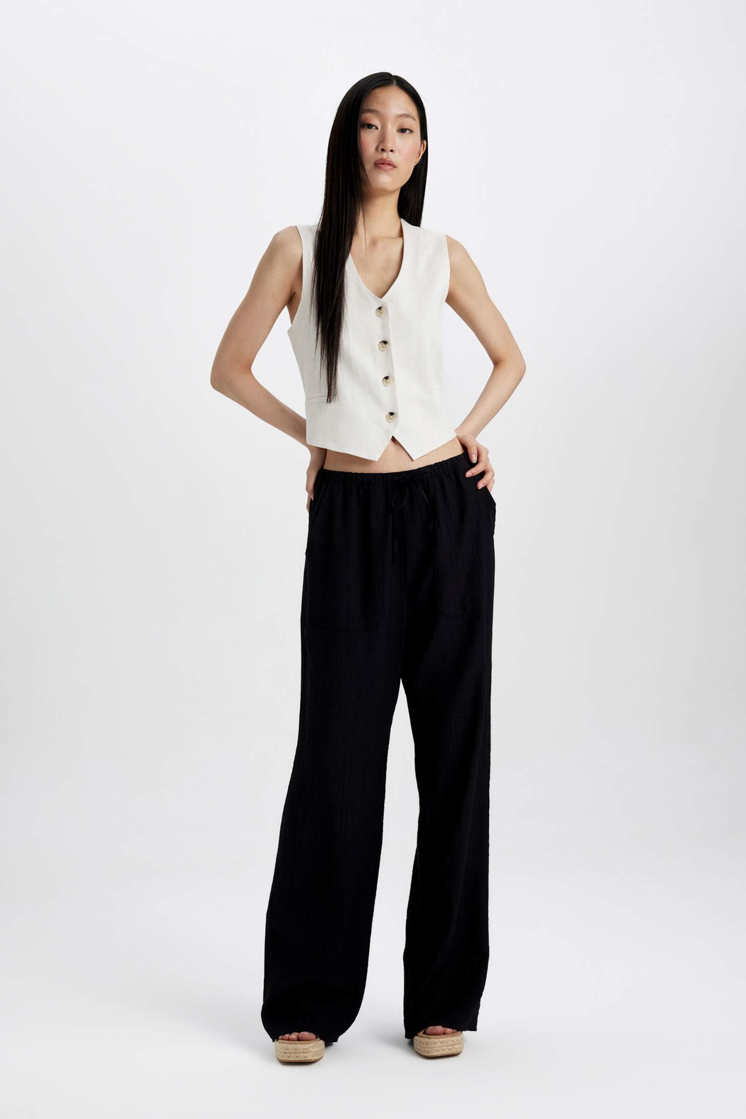 Straight Fit Wide Leg With Pockets Crinkle Fabric Trousers