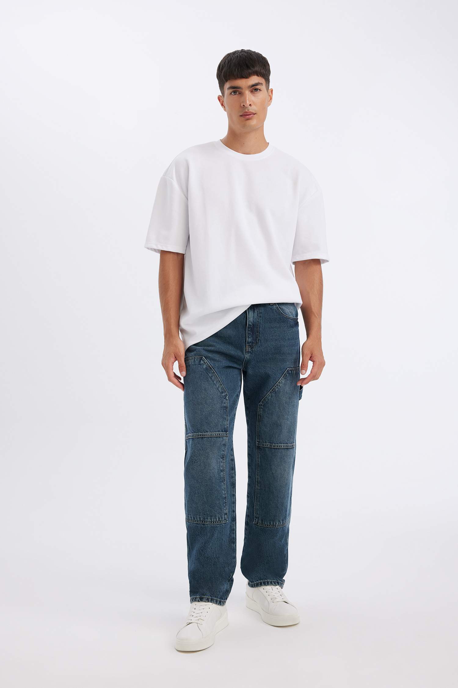 بنطلون جينز وايد ليج برجل واسع وخصر عادي