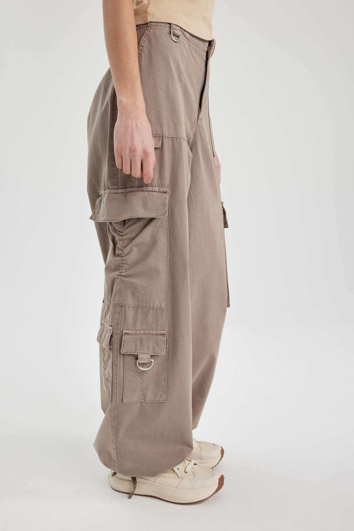 Pantalon Cargo en Gabardine à Taille Haute avec Poches Cargo