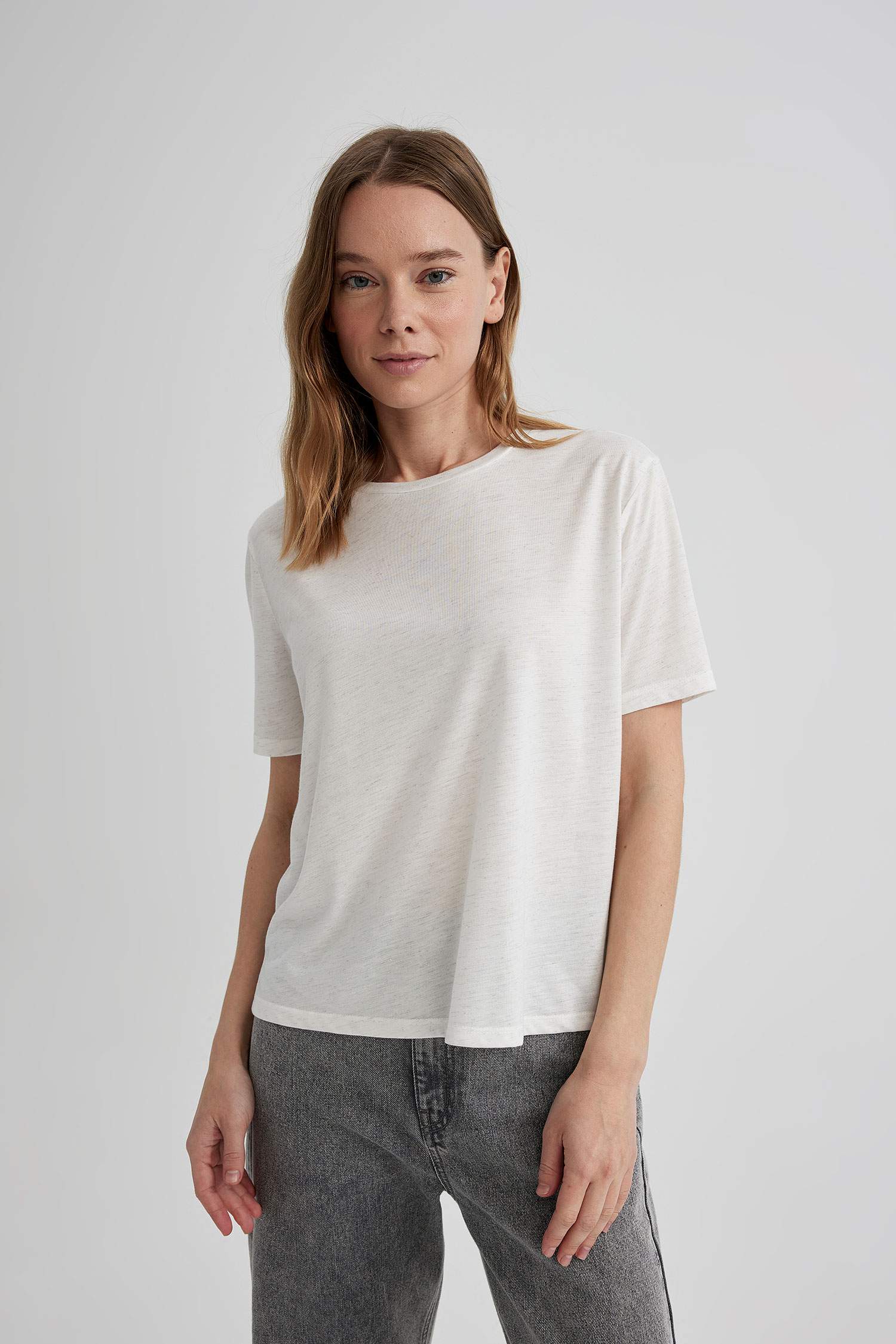 T-Shirt Coupe Relax Col Rond à Manches Courtes