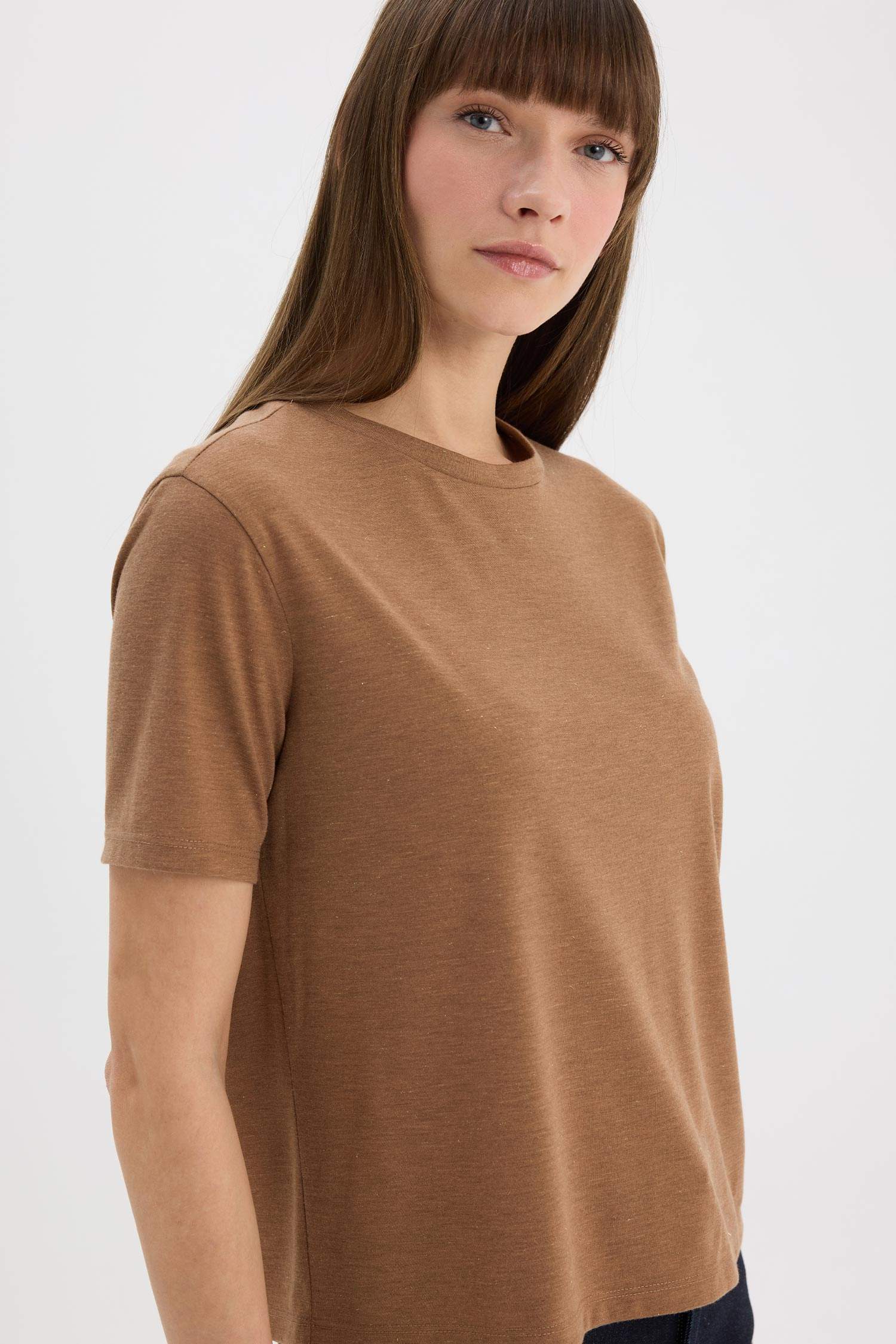 Relax Fit Bisiklet Yaka Simli Kumaş Kısa Kollu Tişört