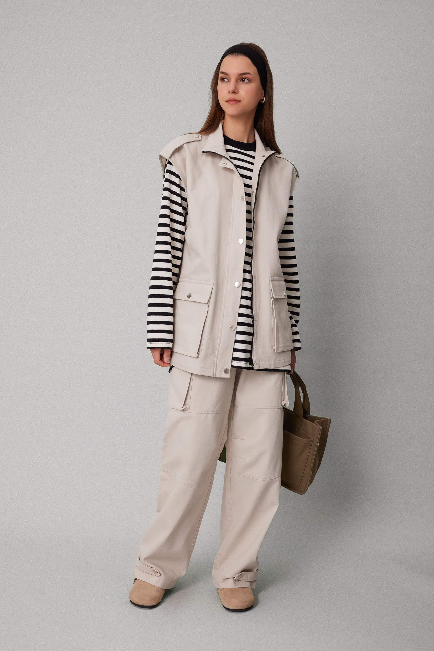 Half Turtleneck Gabardine Vest