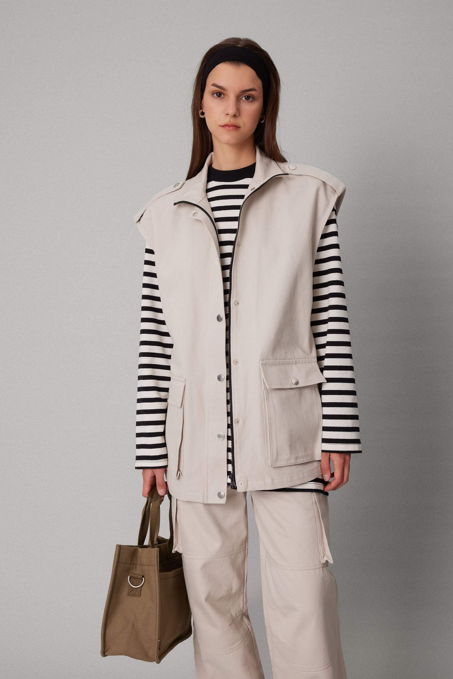 Half Turtleneck Gabardine Vest