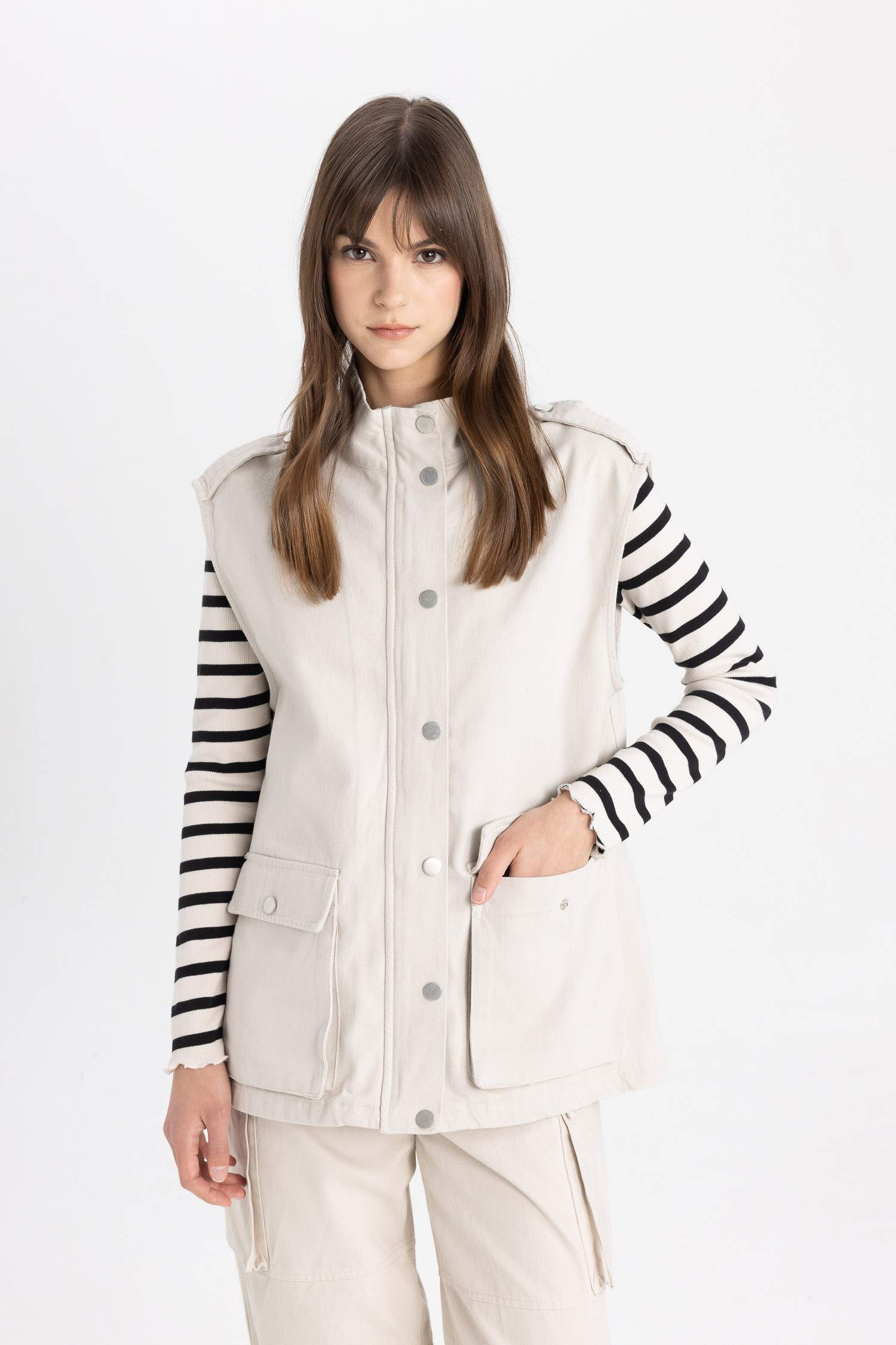 Half Turtleneck Gabardine Vest