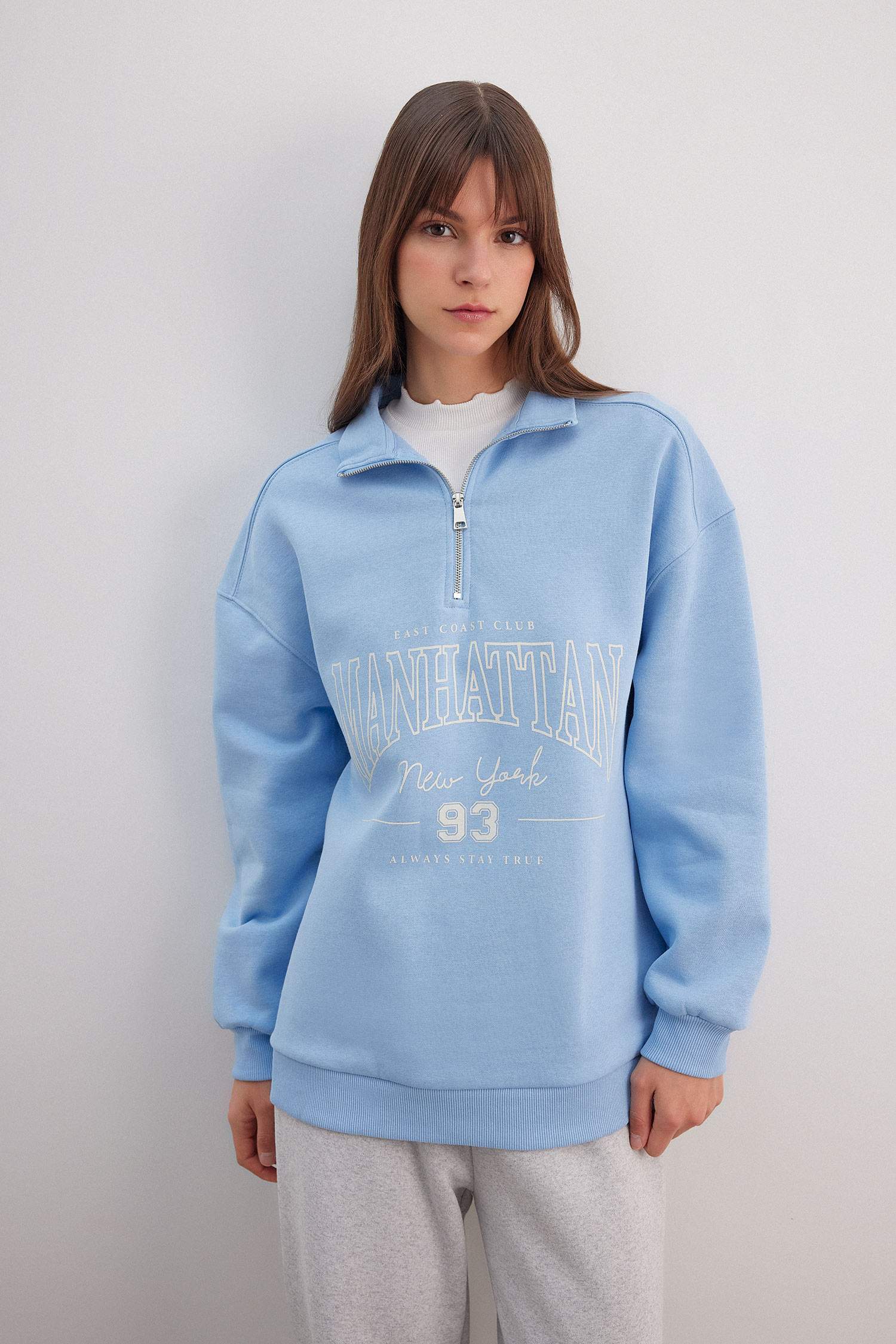 سويت تونيك قماش سميك قصة عادية وبطانة ناعمة