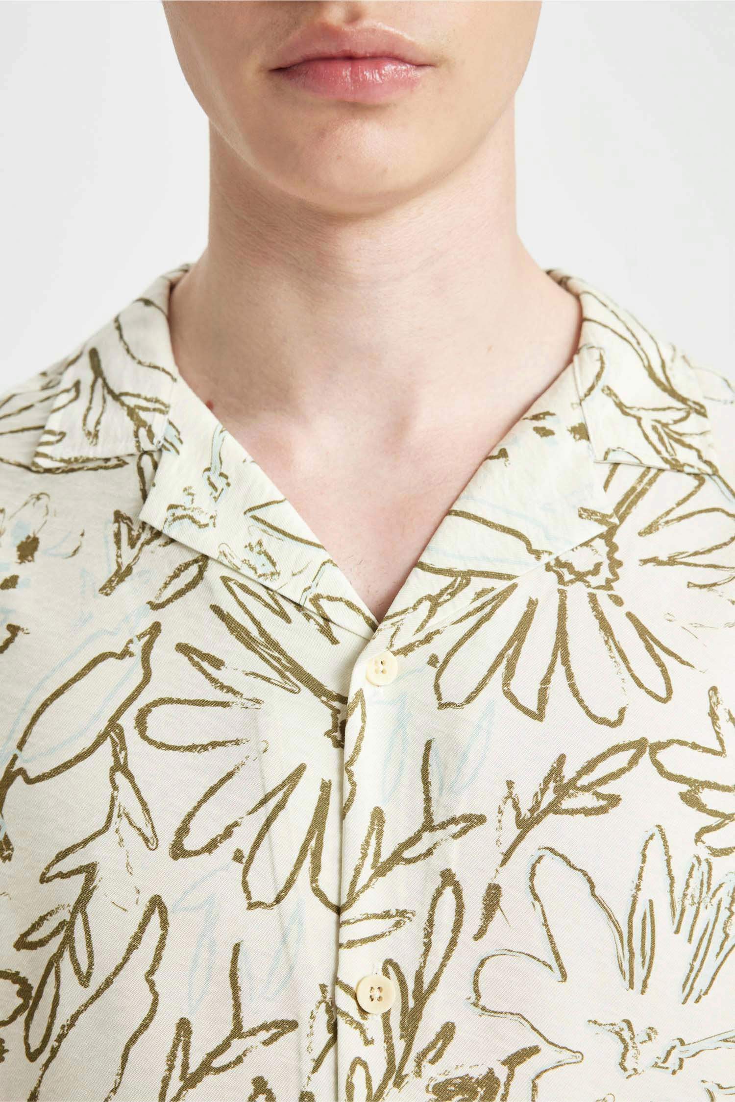 قميص نص ردن فيسكوز مطبوع قصة مريحة وياخة عالية