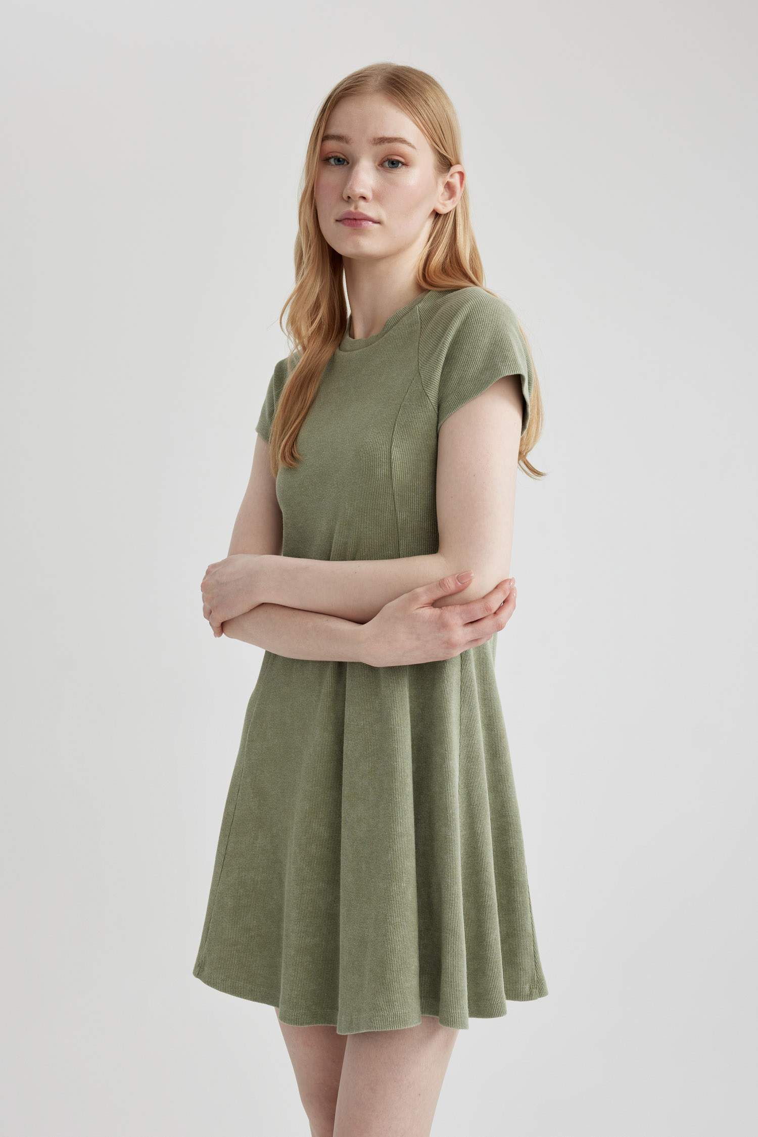 A Kesim Fitilli Kaşkorse Mini Kısa Kollu Yıkamalı Soluk Efektli Elbise