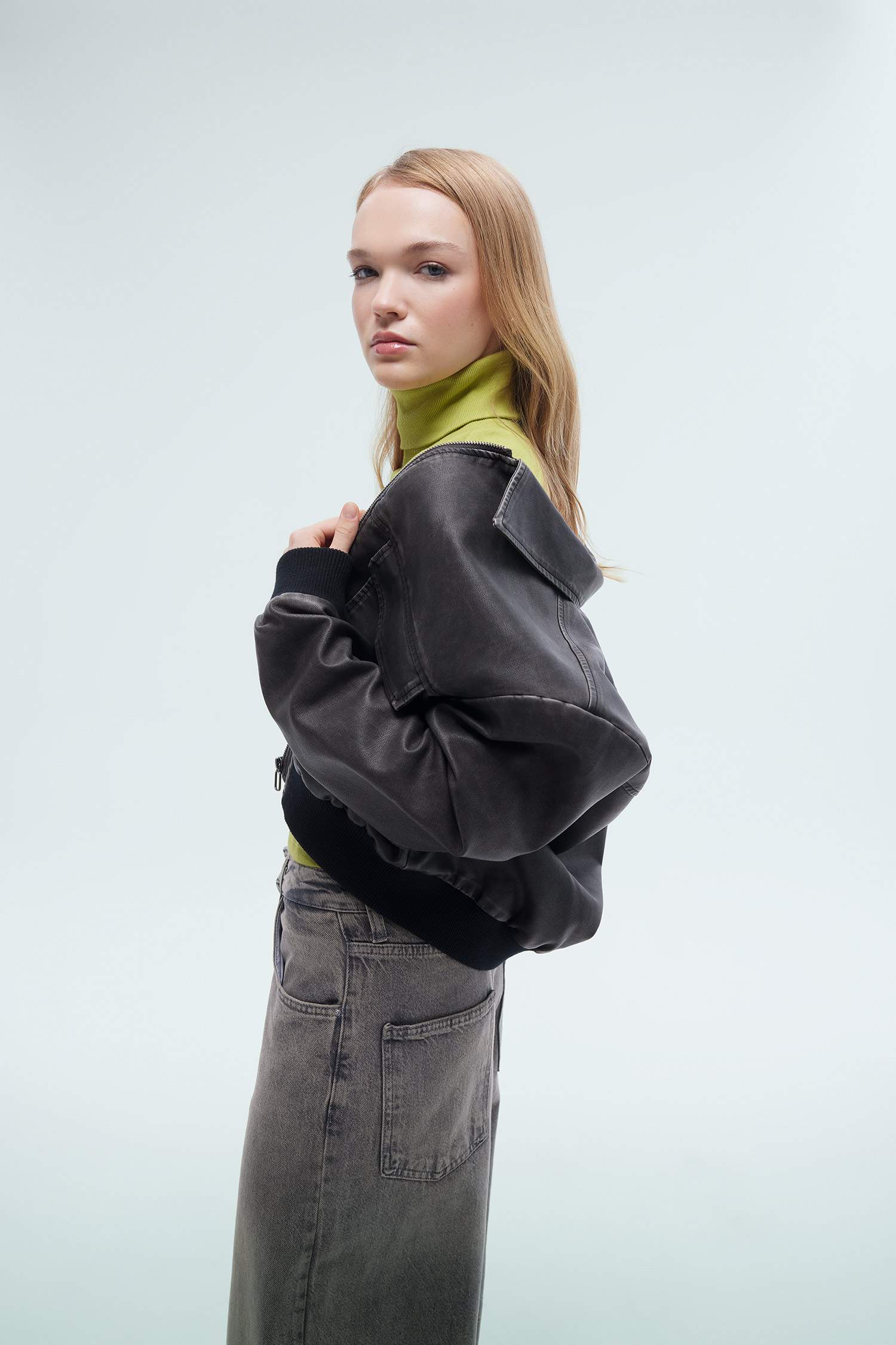 Su Geçirmez Suni Deri Ceket Mont Regular Kalıp Polo Yaka Fermuarlı Eskitme