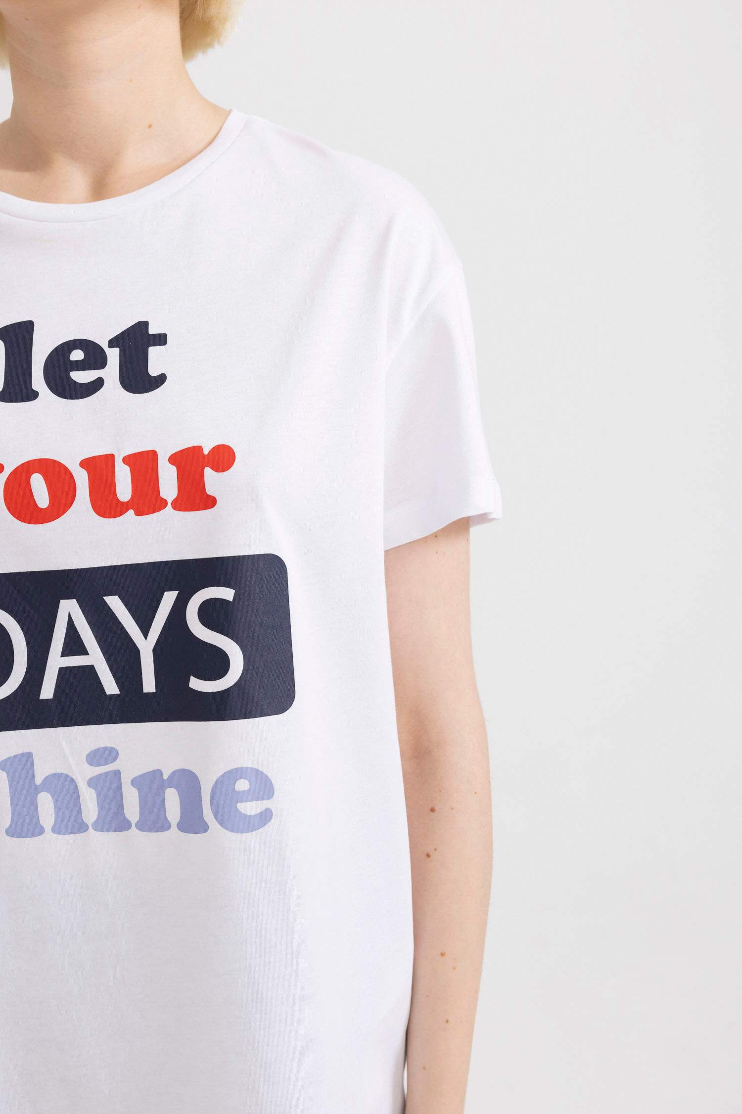 طقم بيجاما قصة عادية نص كم - قطعتين