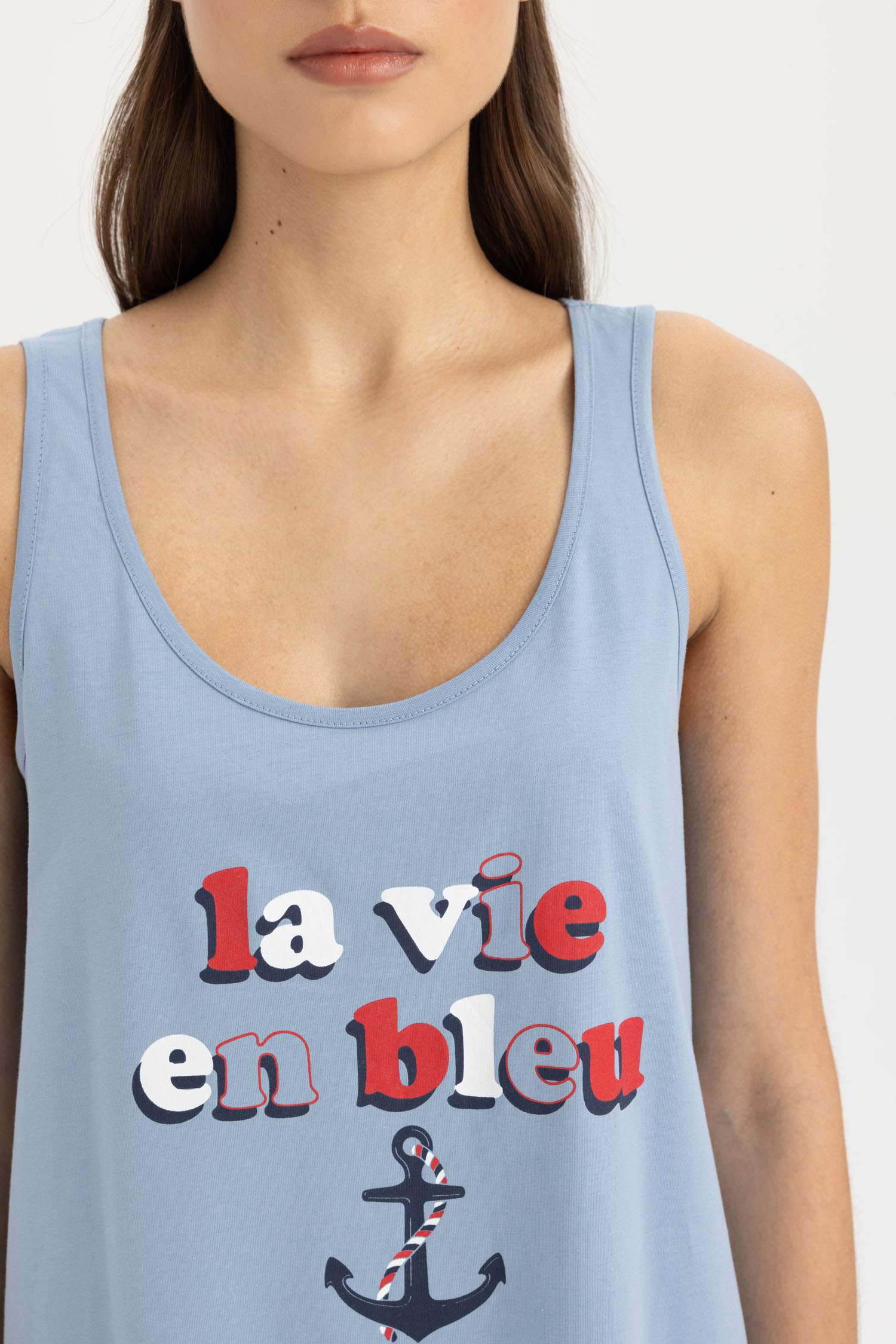 فستان قصة عادية برقبة مستديرة من Fall in Love