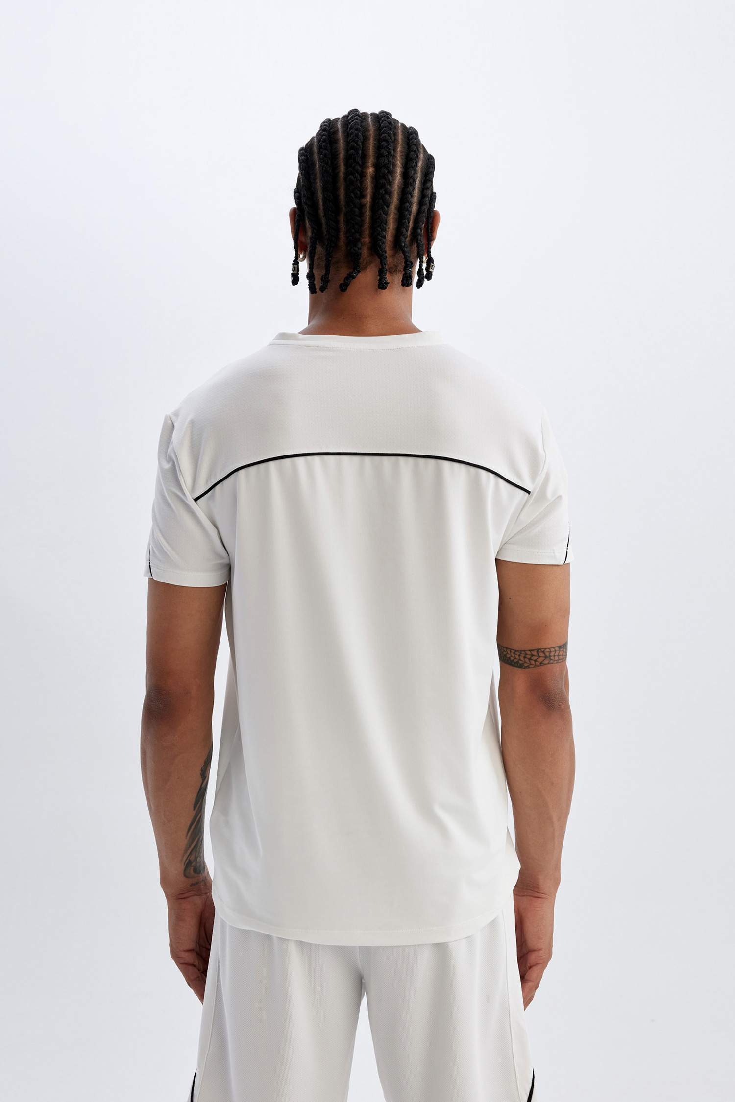 Standard Fit Crew Neck Printed Heavy Fabric Sports T-Shirt