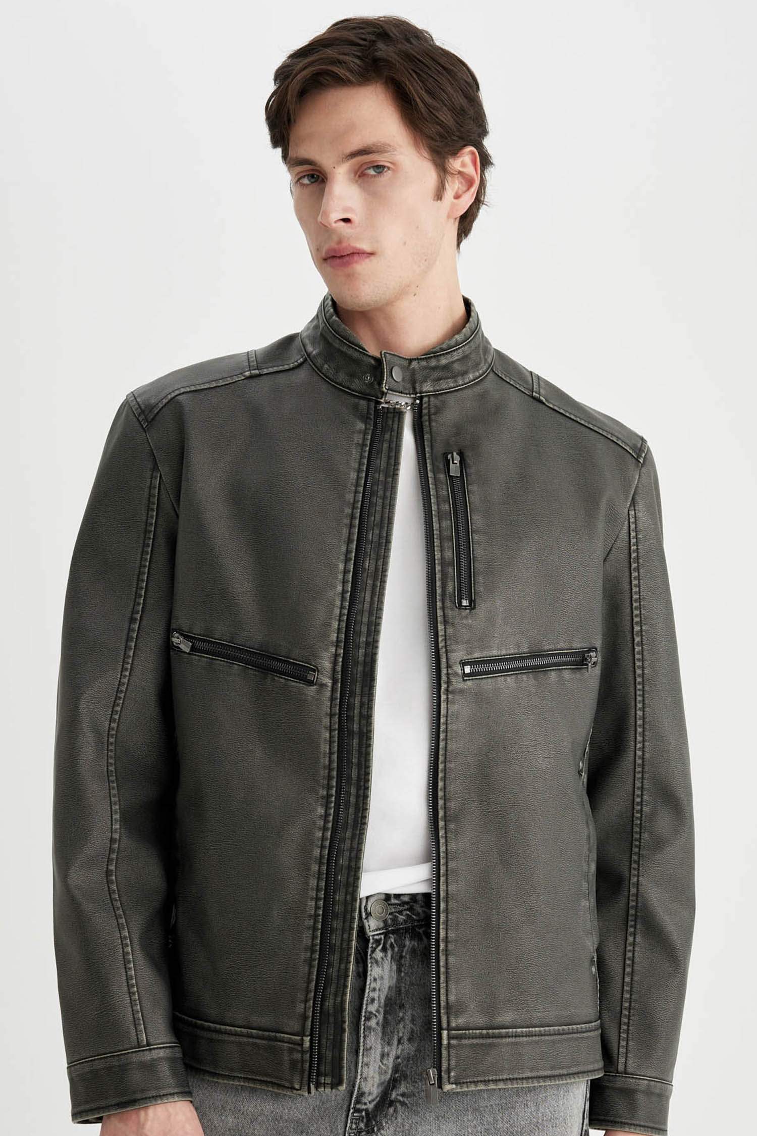 Slim Fit Dar Kesim Suni Deri Mont Ceket Dar Kesim Dik Yaka Fermuarlı Cepli Mevsimlik 