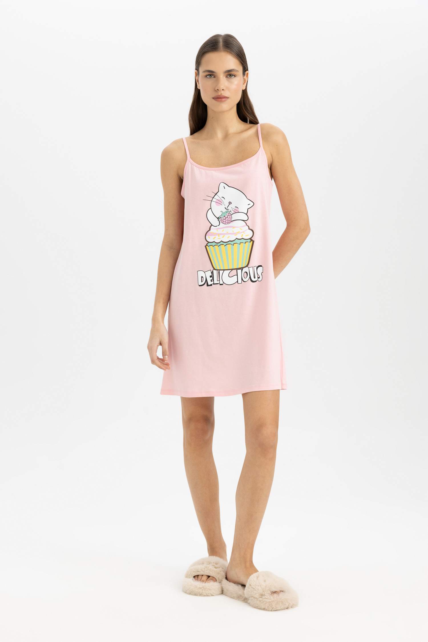 Baskılı Askılı Gecelik