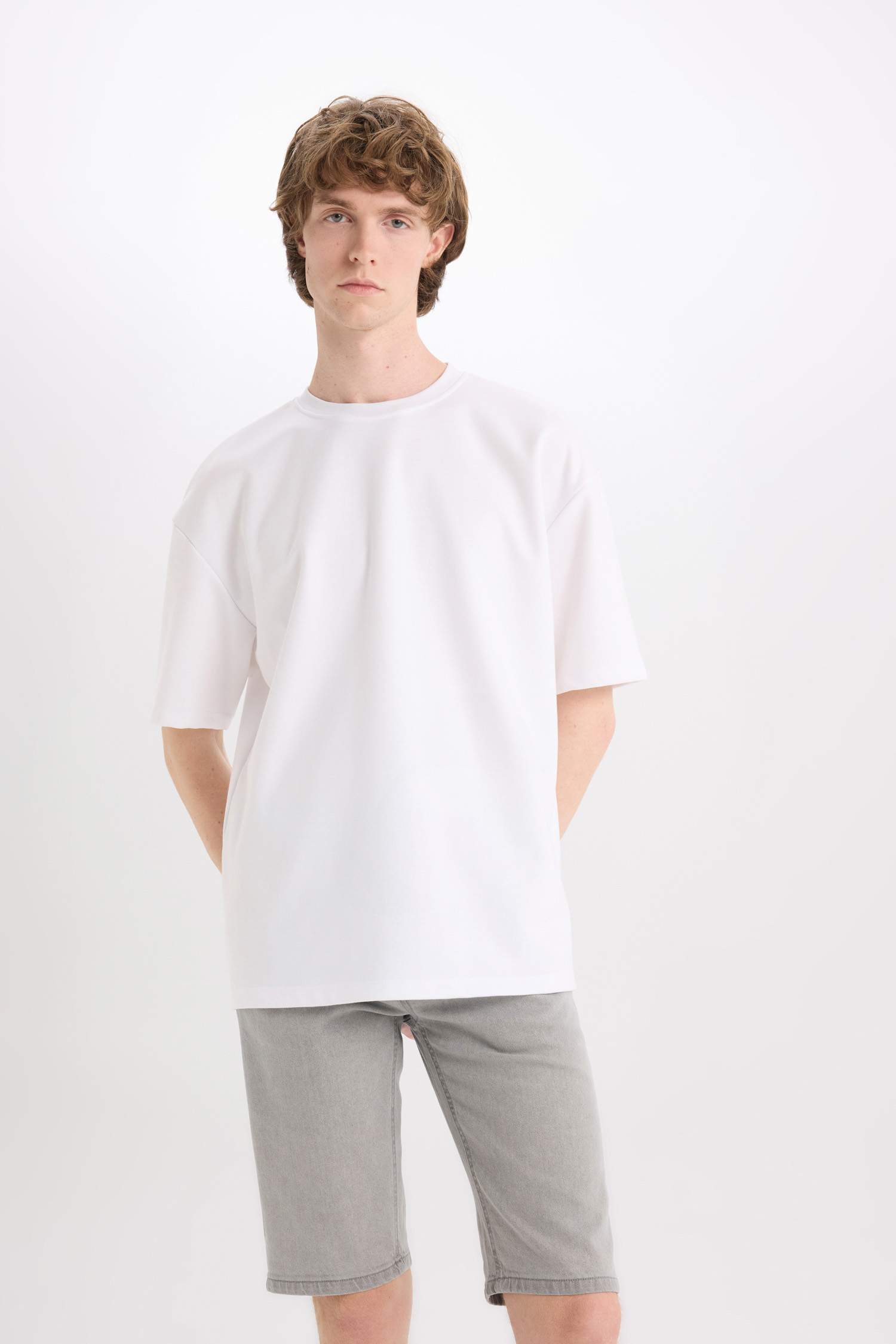 Slim Fit Dar Kesim Jean Bermuda Şort