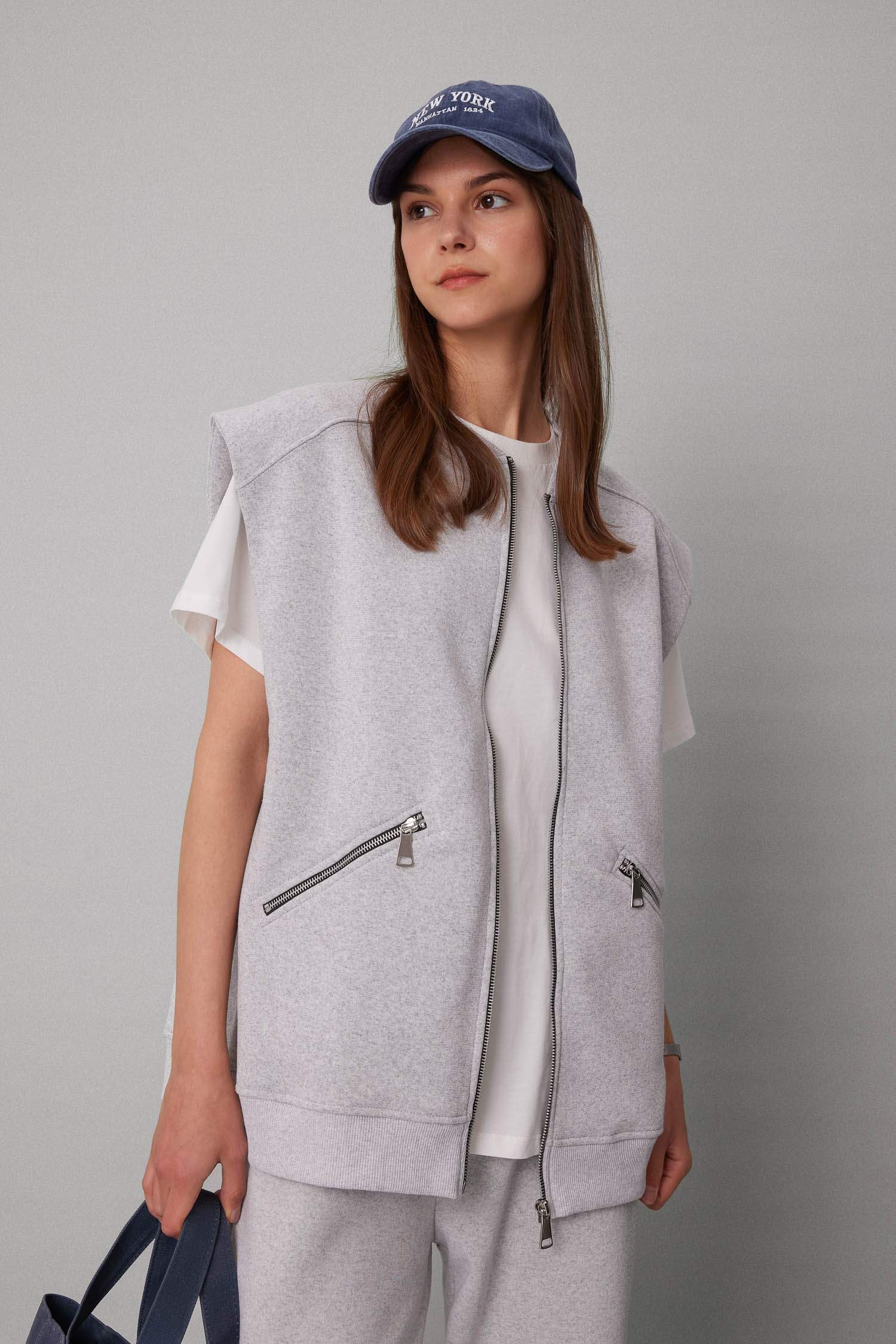 Kolej Yaka Basic Düz Fermuarlı Cepli İçi Yumuşak Tüylü Kolsuz Bomber Hırka