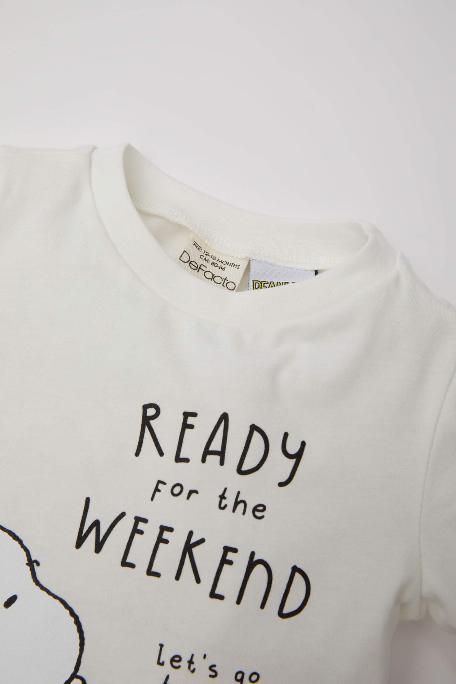 طقم بيجاما ولادي نص كم من سنوبي - قطعتين