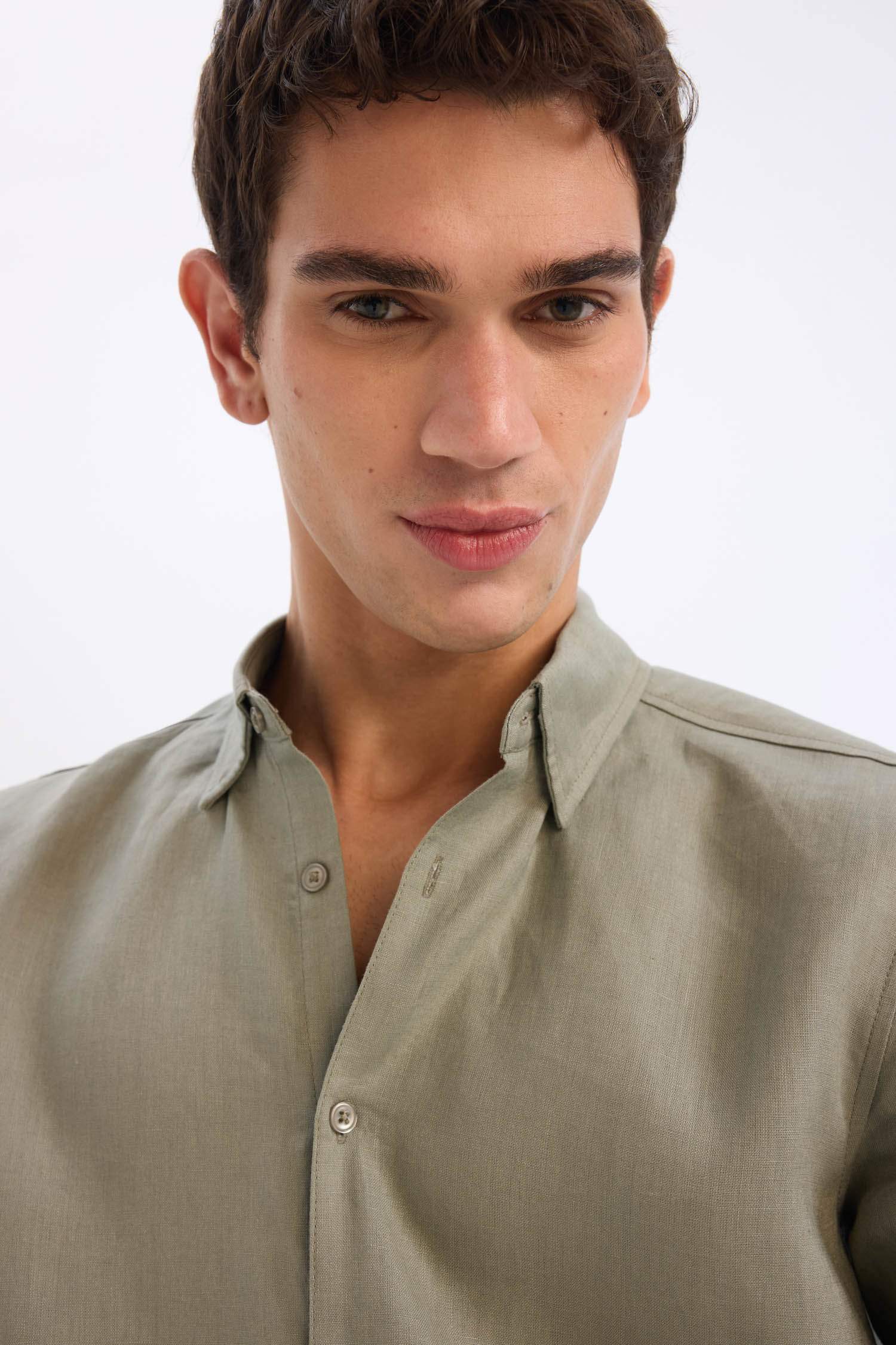 қалыпты пішім Ұзын жеңді көйлек