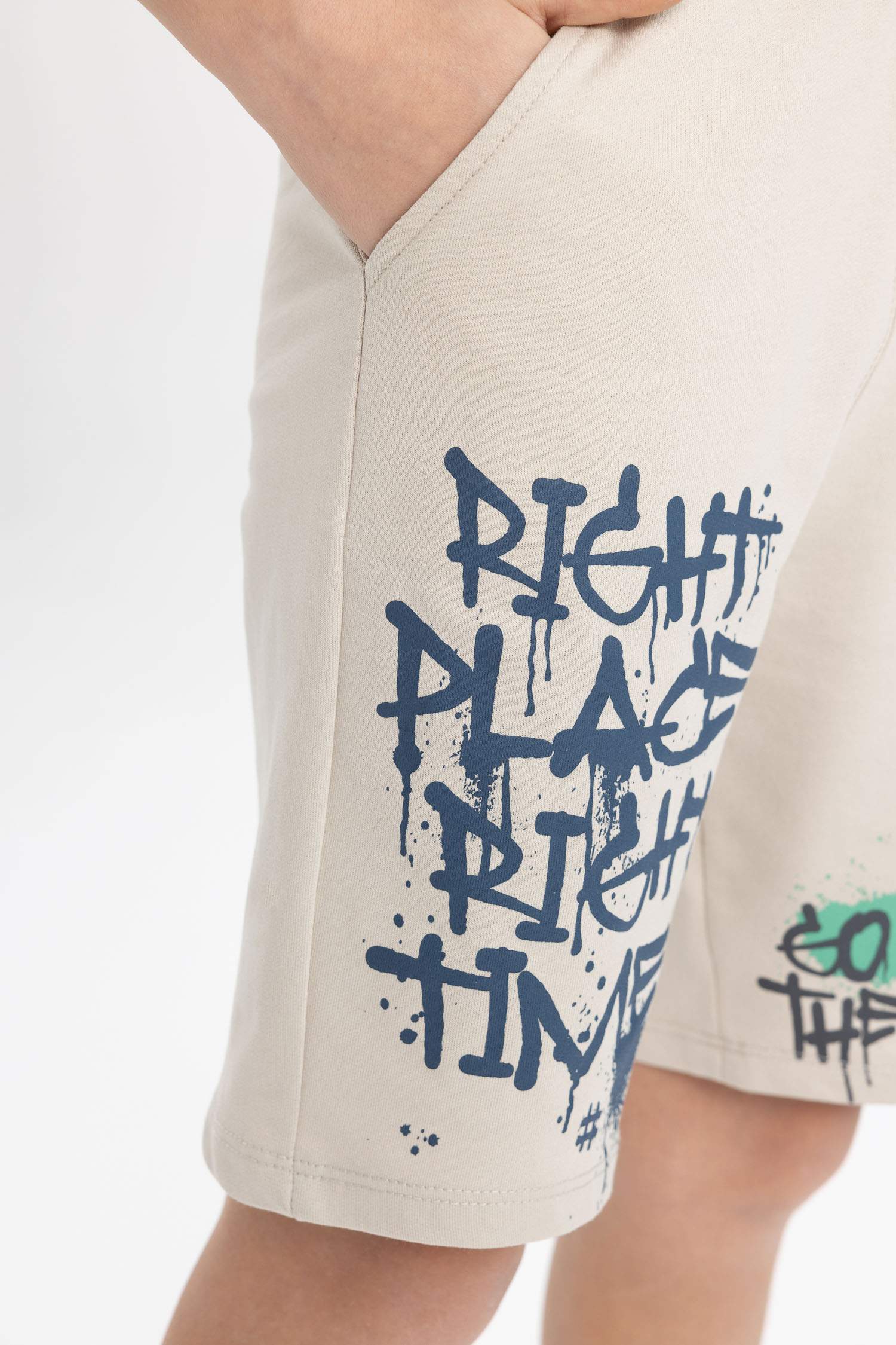 Erkek Çocuk Baskılı Şort