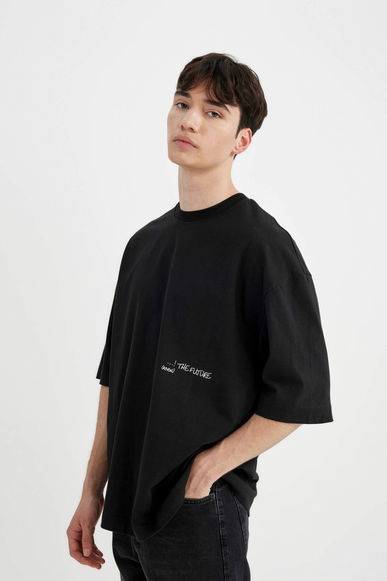 Loose Fit Crew Neck Back Printed T-Shirt