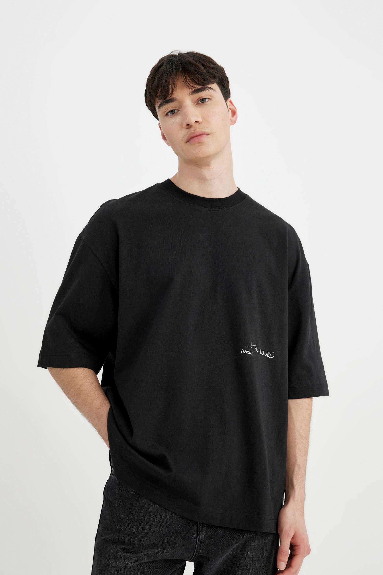 Loose Fit Crew Neck Back Printed T-Shirt