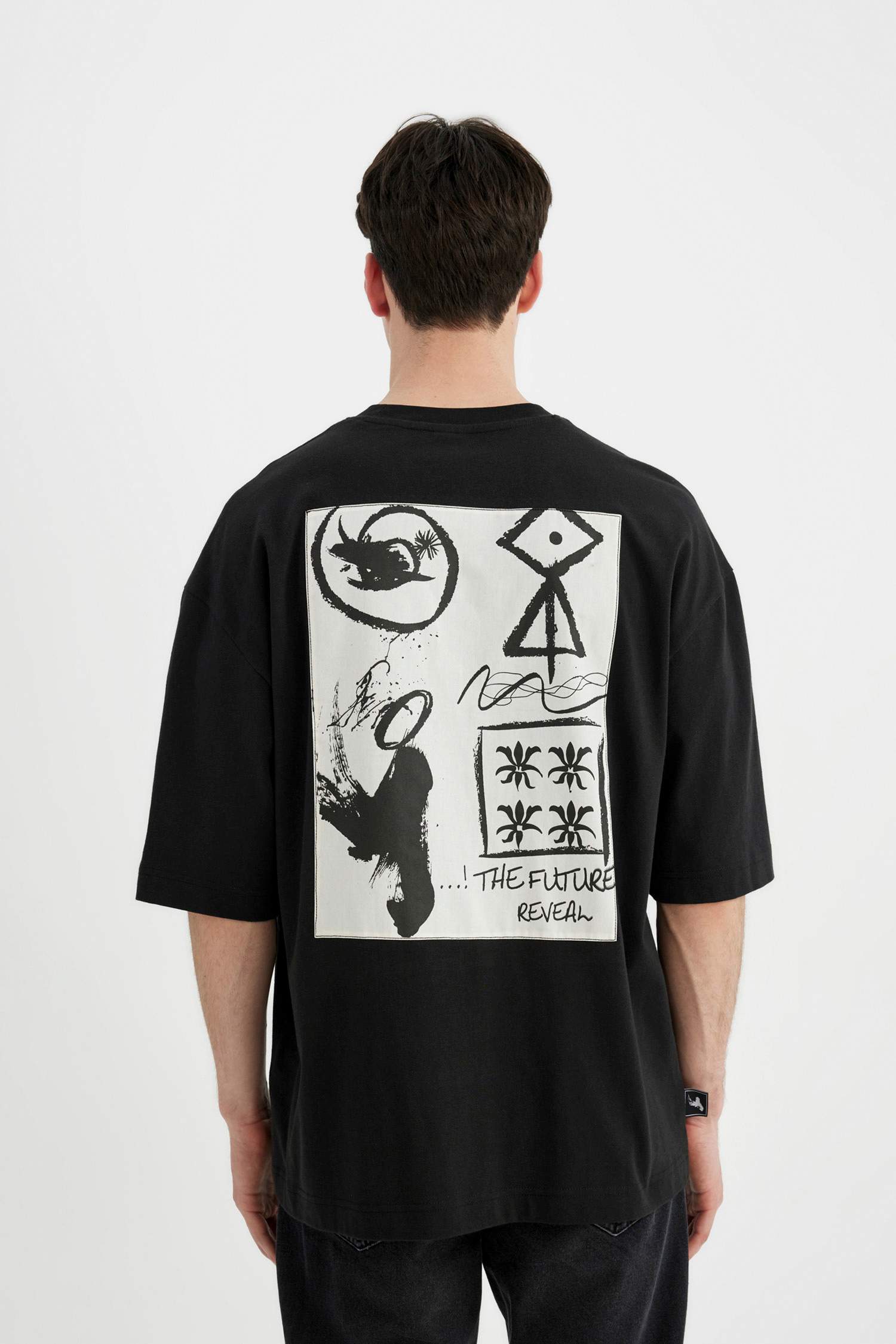 Loose Fit Crew Neck Back Printed T-Shirt