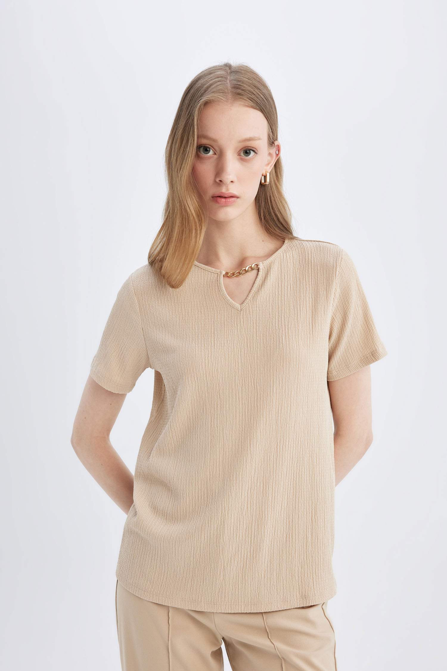 Regular Fit Bisiklet Yaka Bürümcük Kısa Kollu Tişört