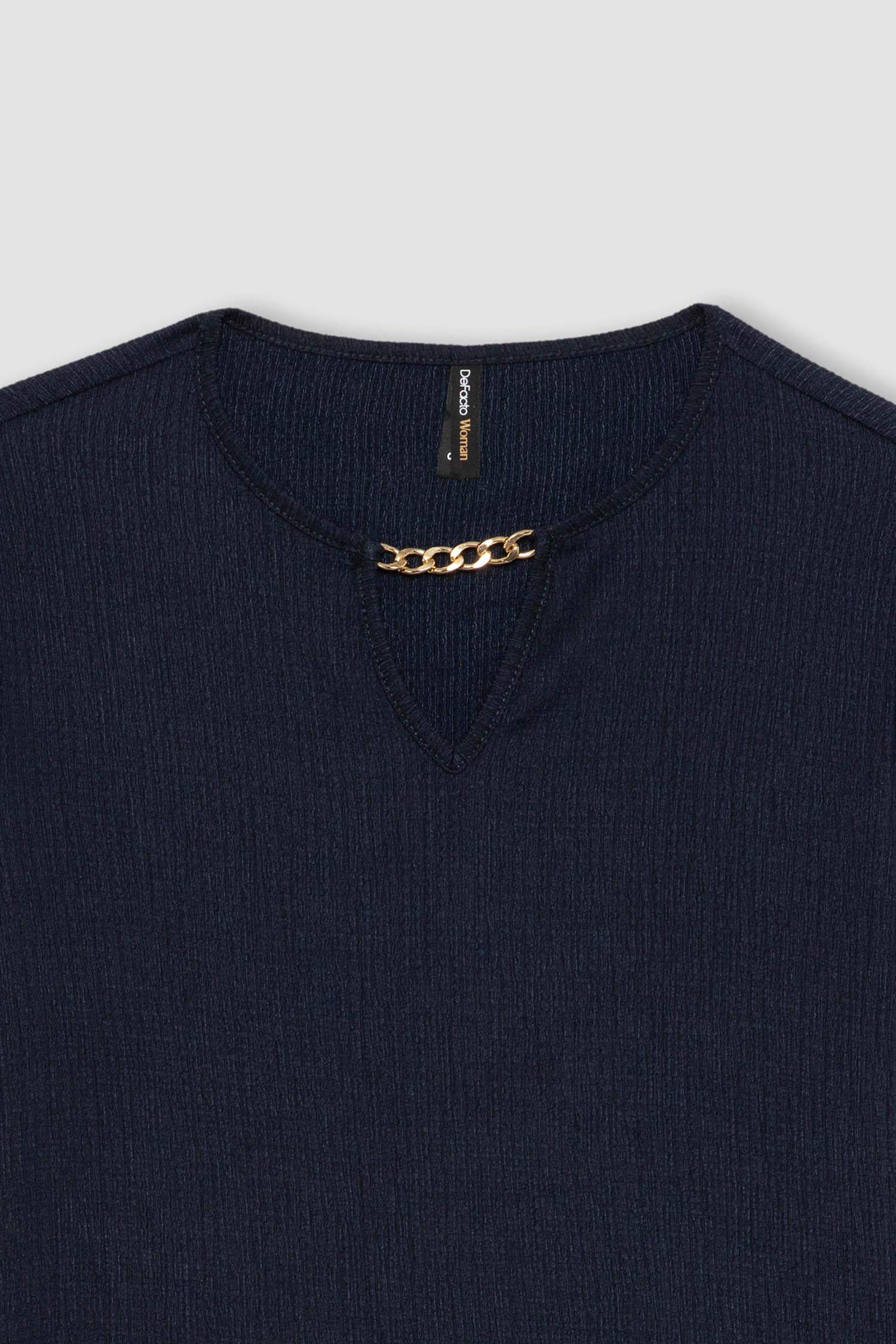 T-Shirt coupe régulière à Manches Courtes à Col Rond