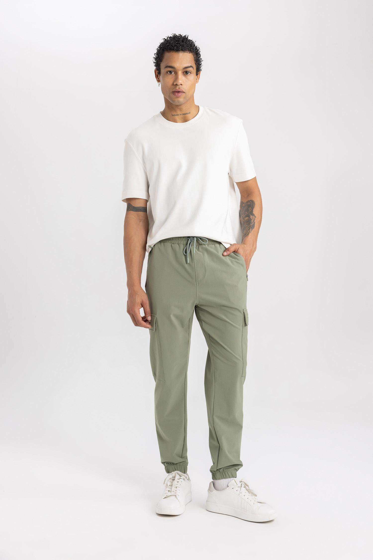 DeFactoFit Sporcu Jogger Eşofman Altı Standart Fit Dokuma Kargo Cepli Lastikli Paça