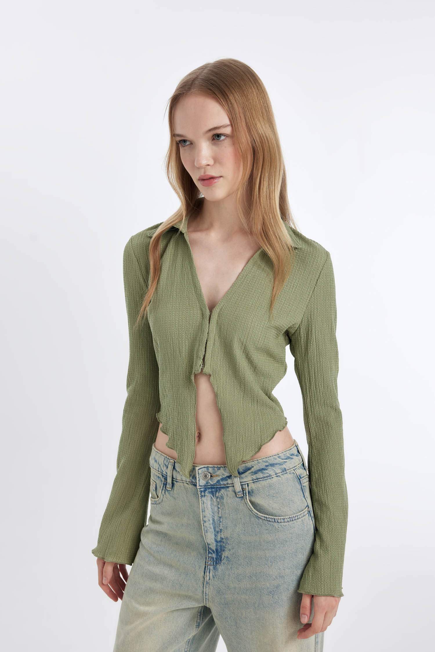 قميص كم طويل سليم فيت