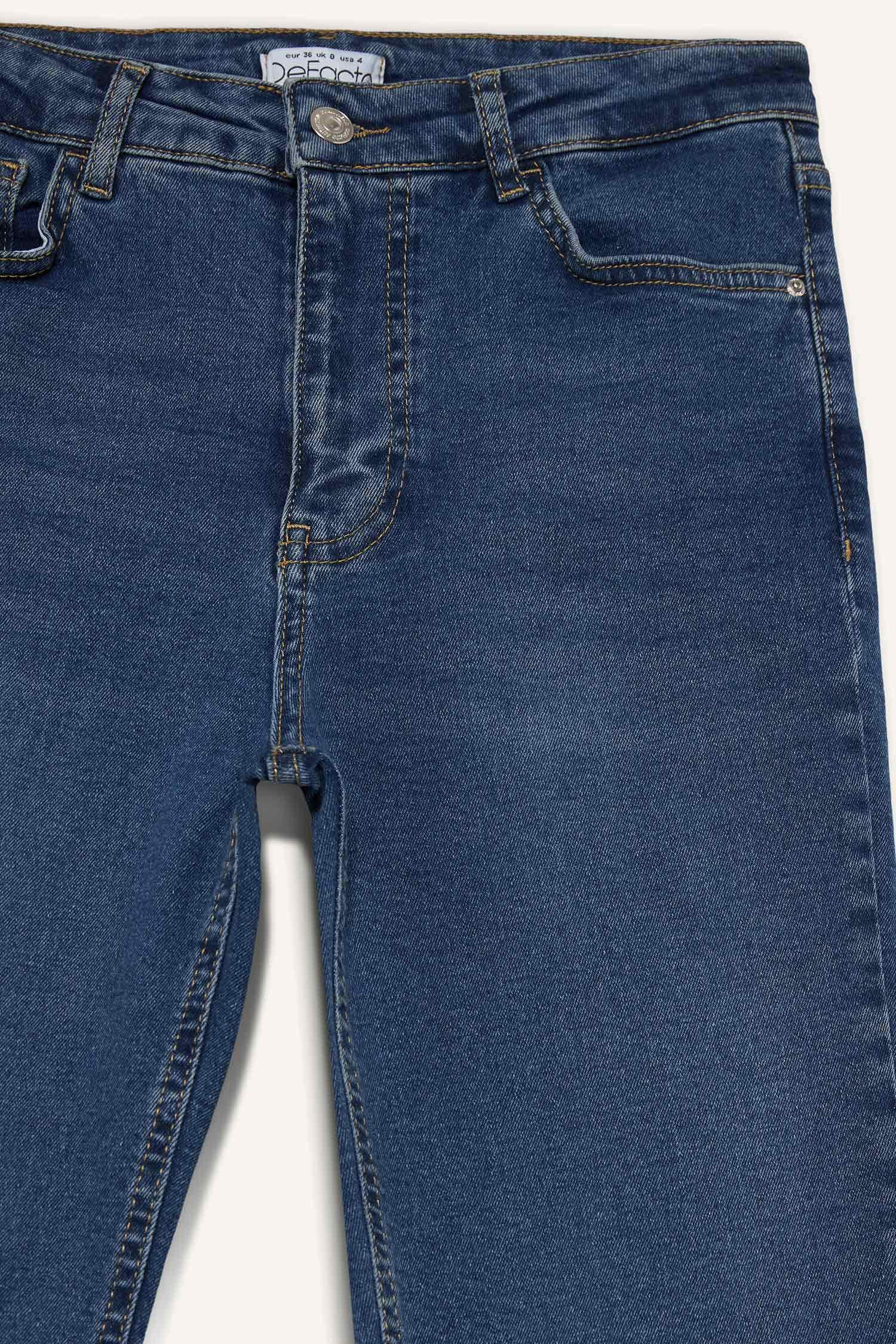 Pantalon Jean à Taille Normale à Jambe Évasée et longueur cheville