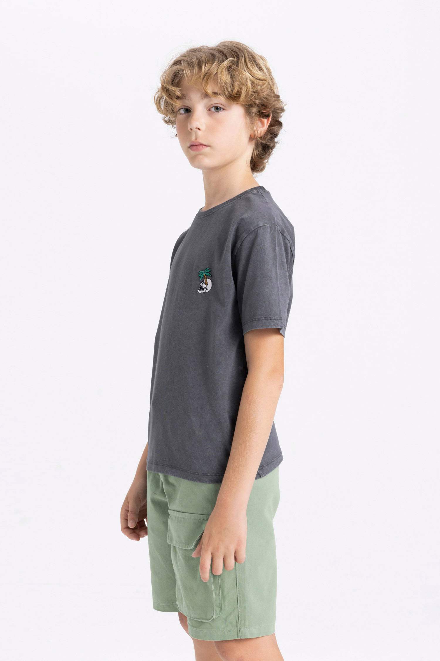 Boy Crew Neck Washed Faded Effect T-Shirt