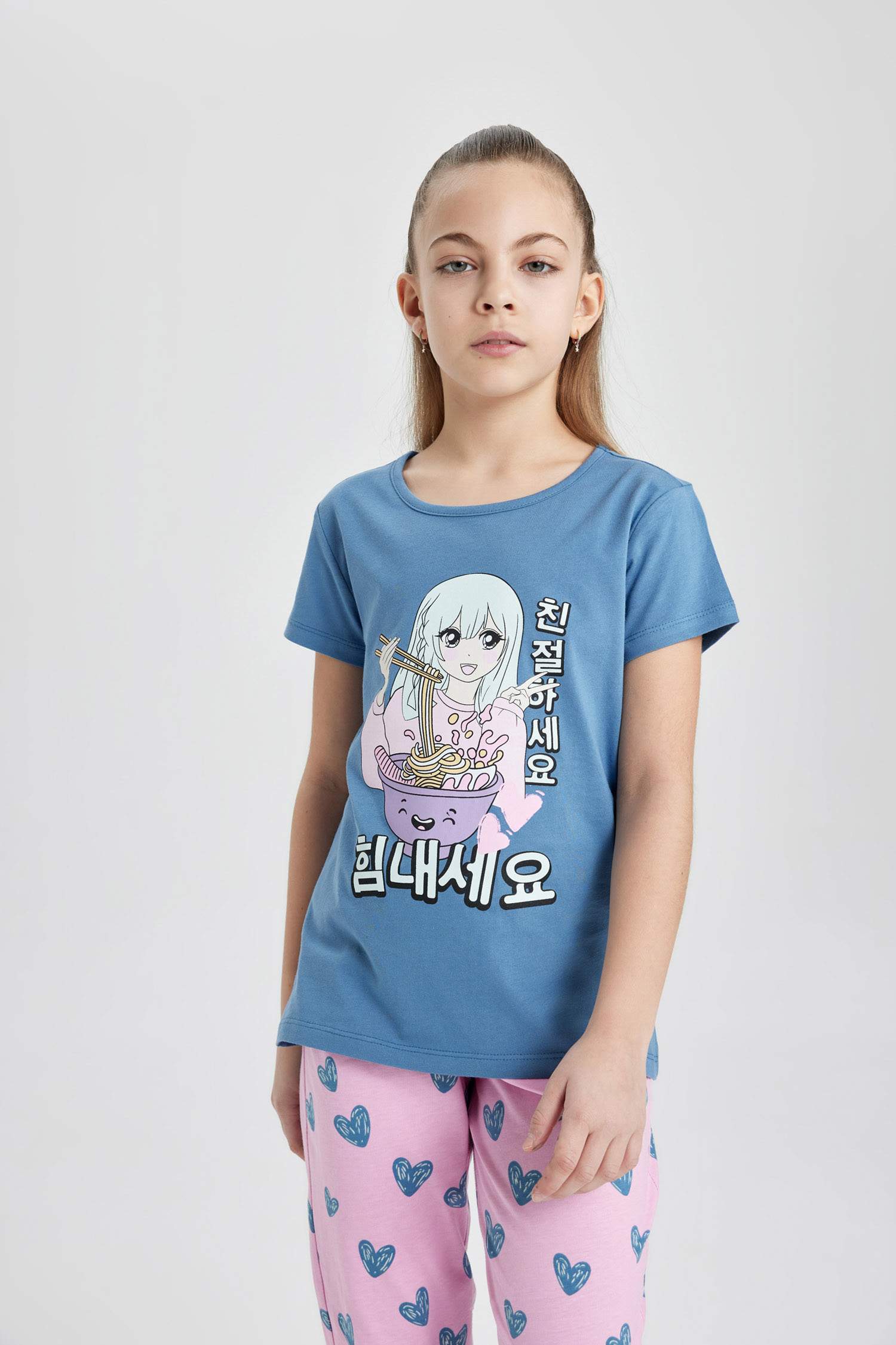 Kız Çocuk Pijama Takımı Baskılı Kısa Kollu Üst Kalp Desenli Uzun Alt