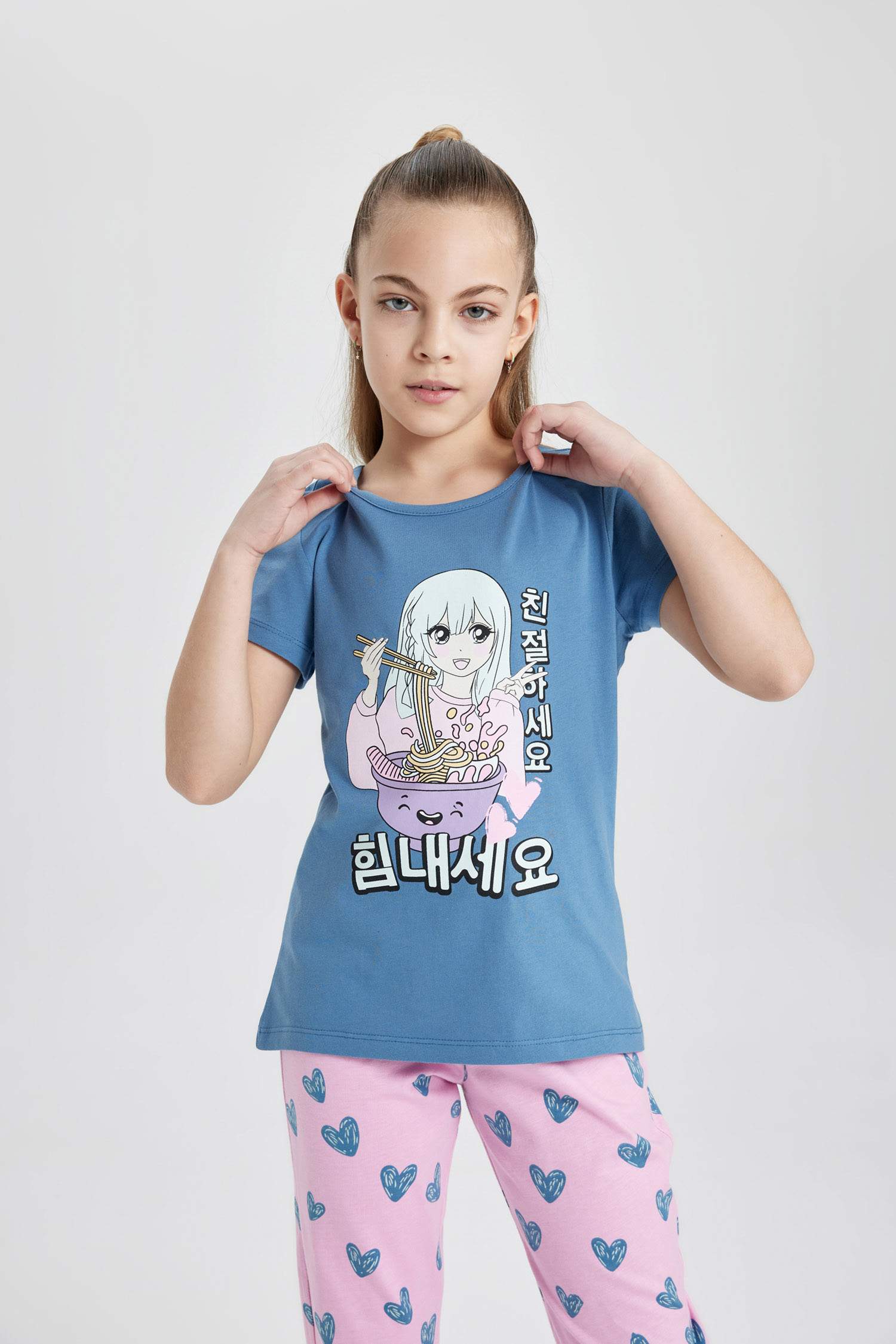 Kız Çocuk Pijama Takımı Baskılı Kısa Kollu Üst Kalp Desenli Uzun Alt